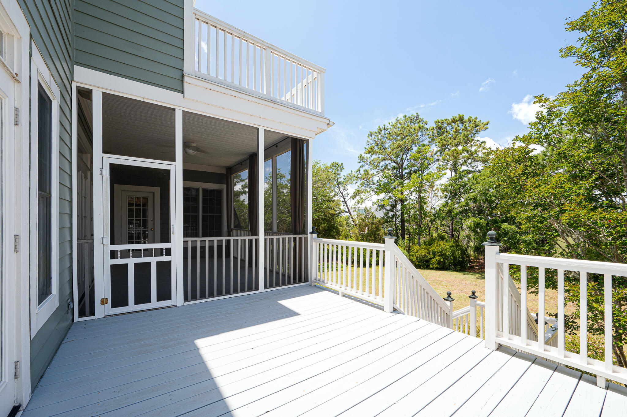 837 Dunham Street