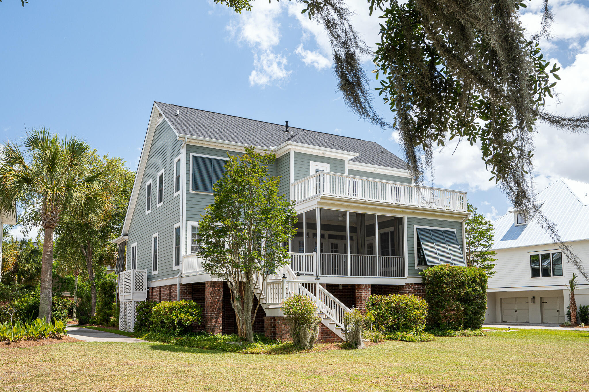 837 Dunham Street