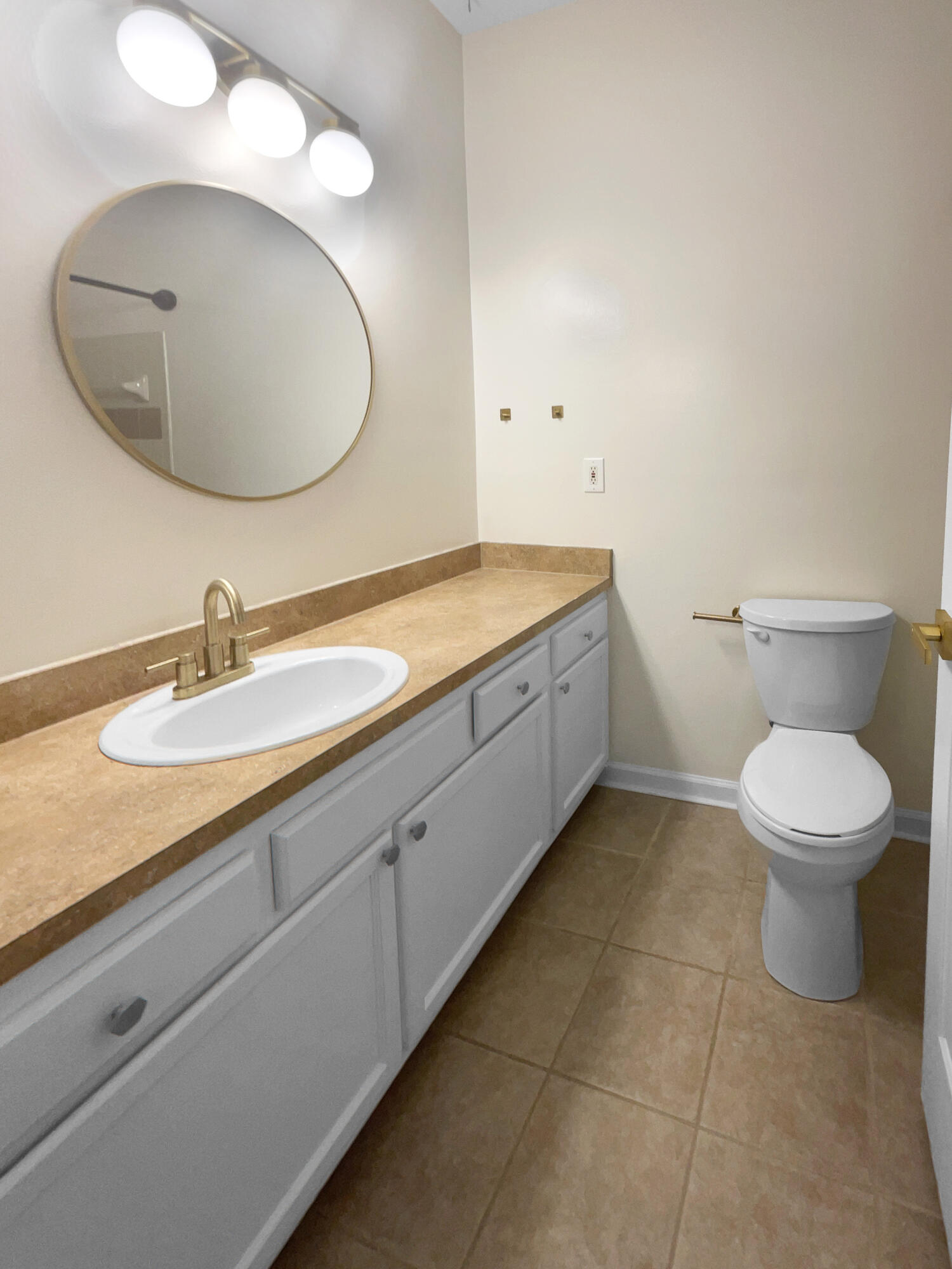 45 Sycamore Avenue # 1417