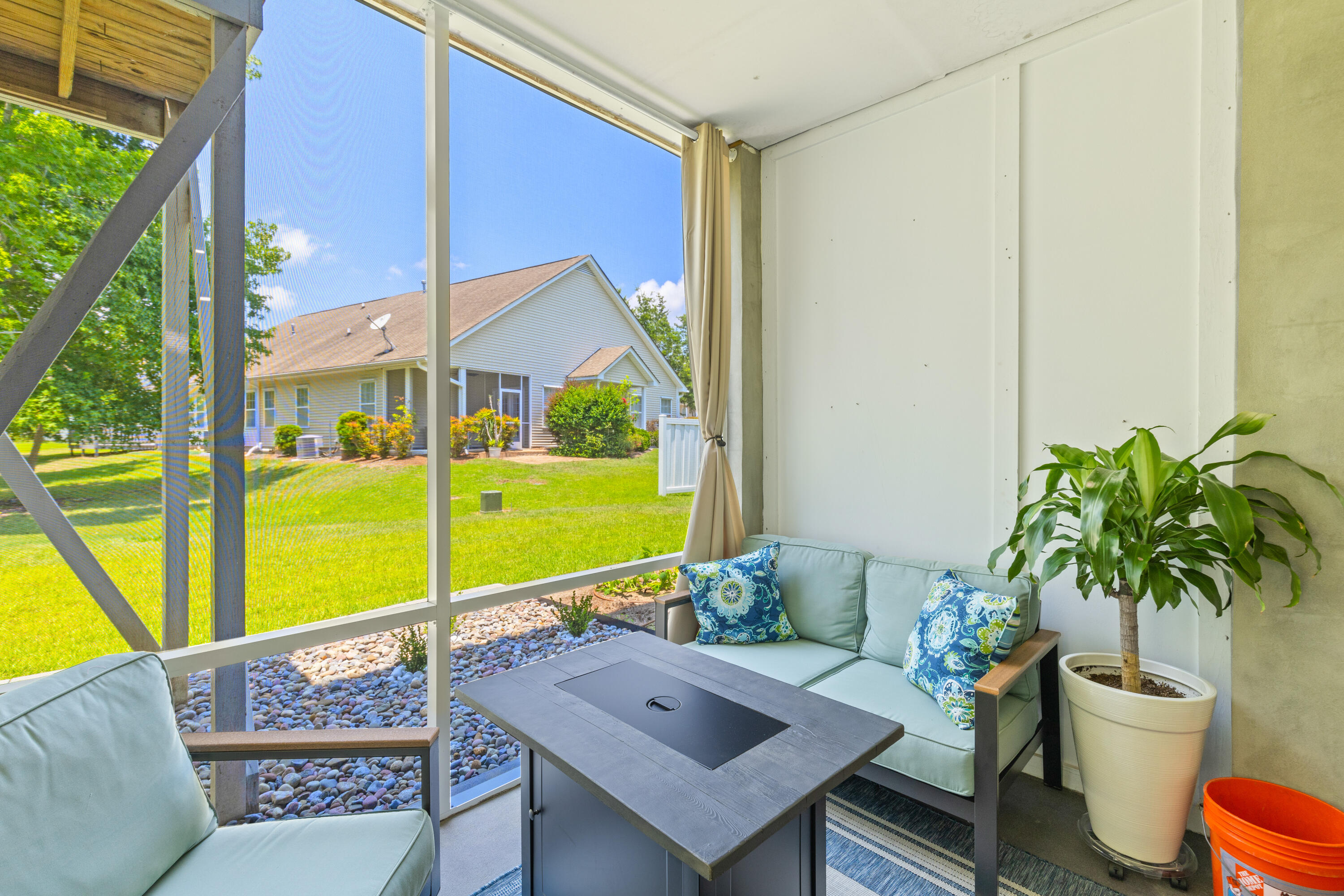 1421 Widows Court