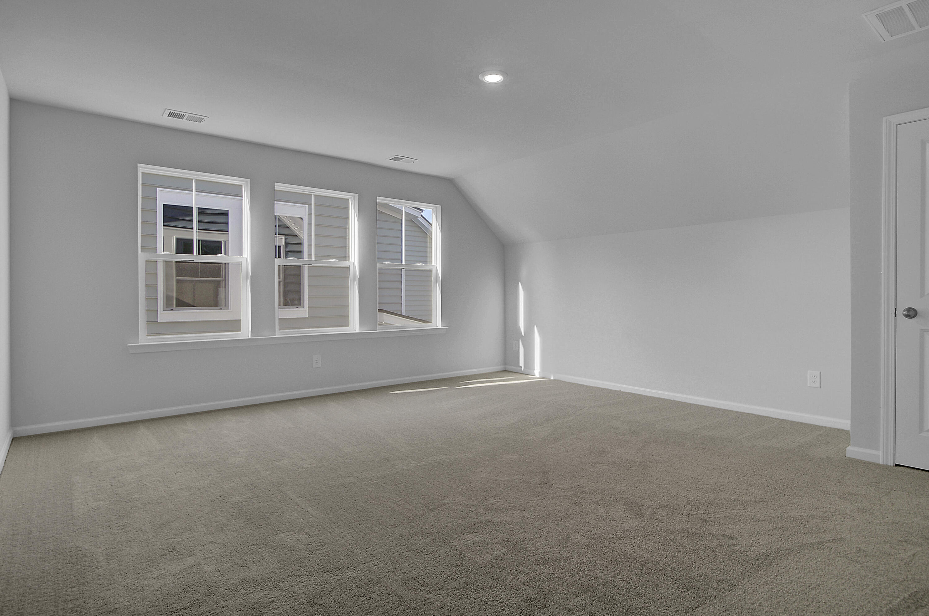 2047 Longhorn Lane