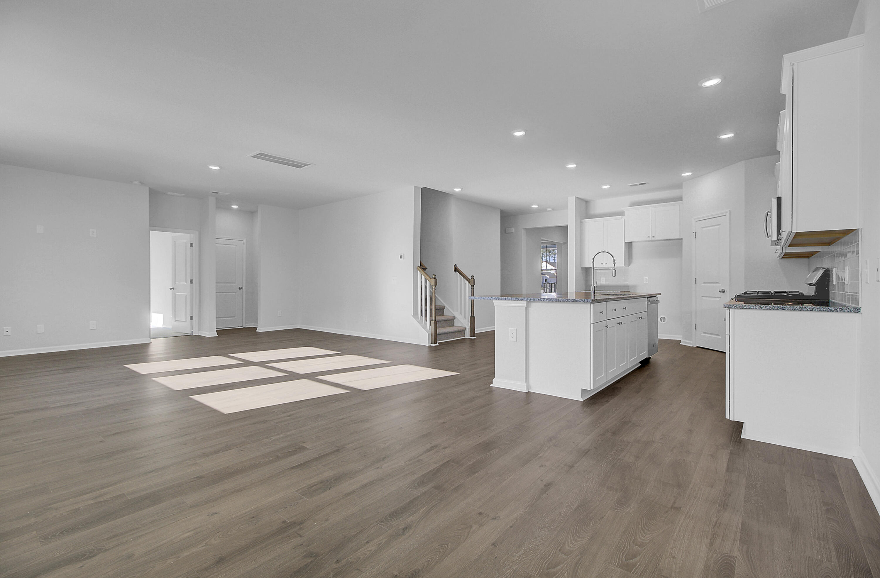 2047 Longhorn Lane