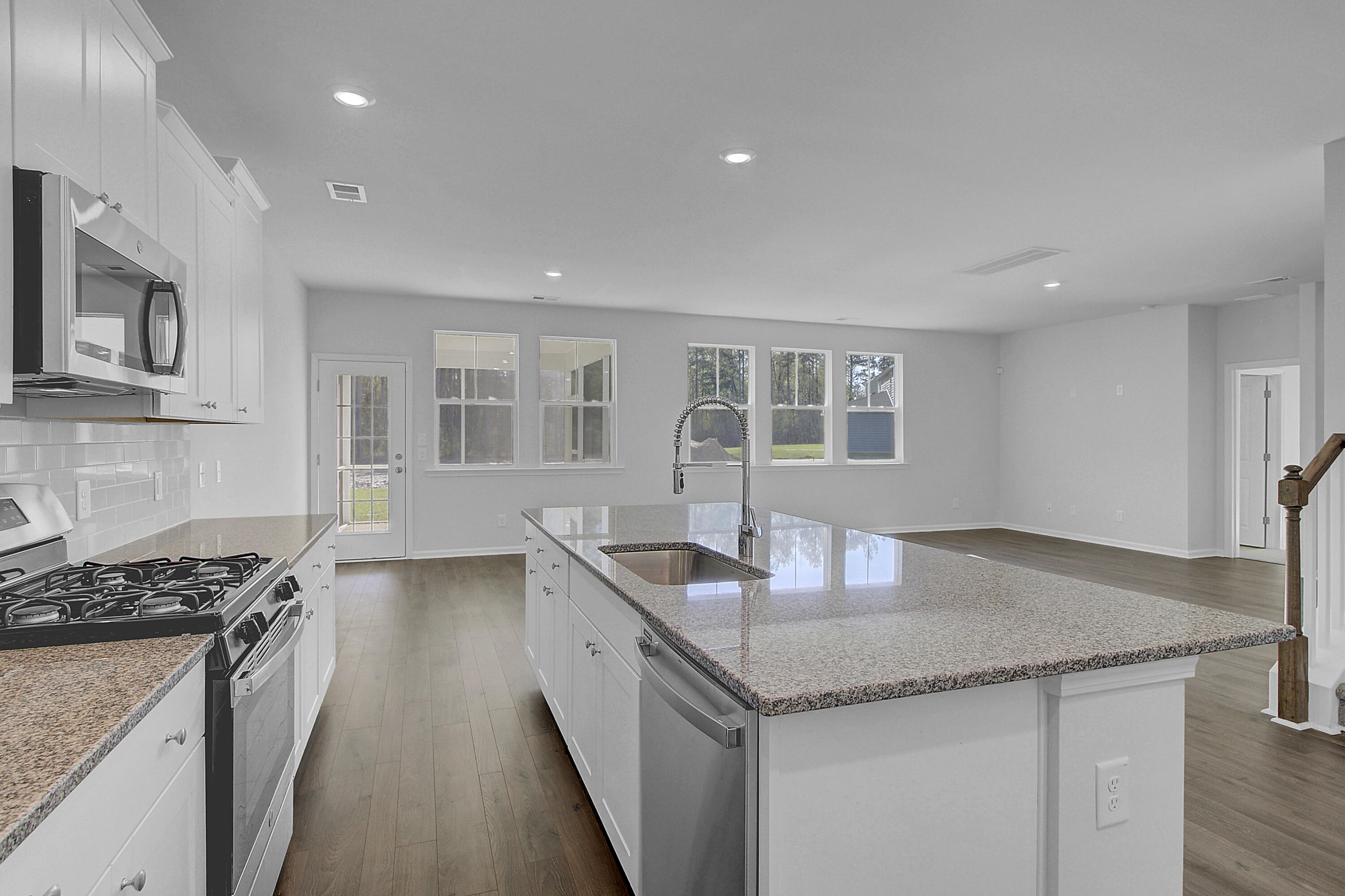 2047 Longhorn Lane