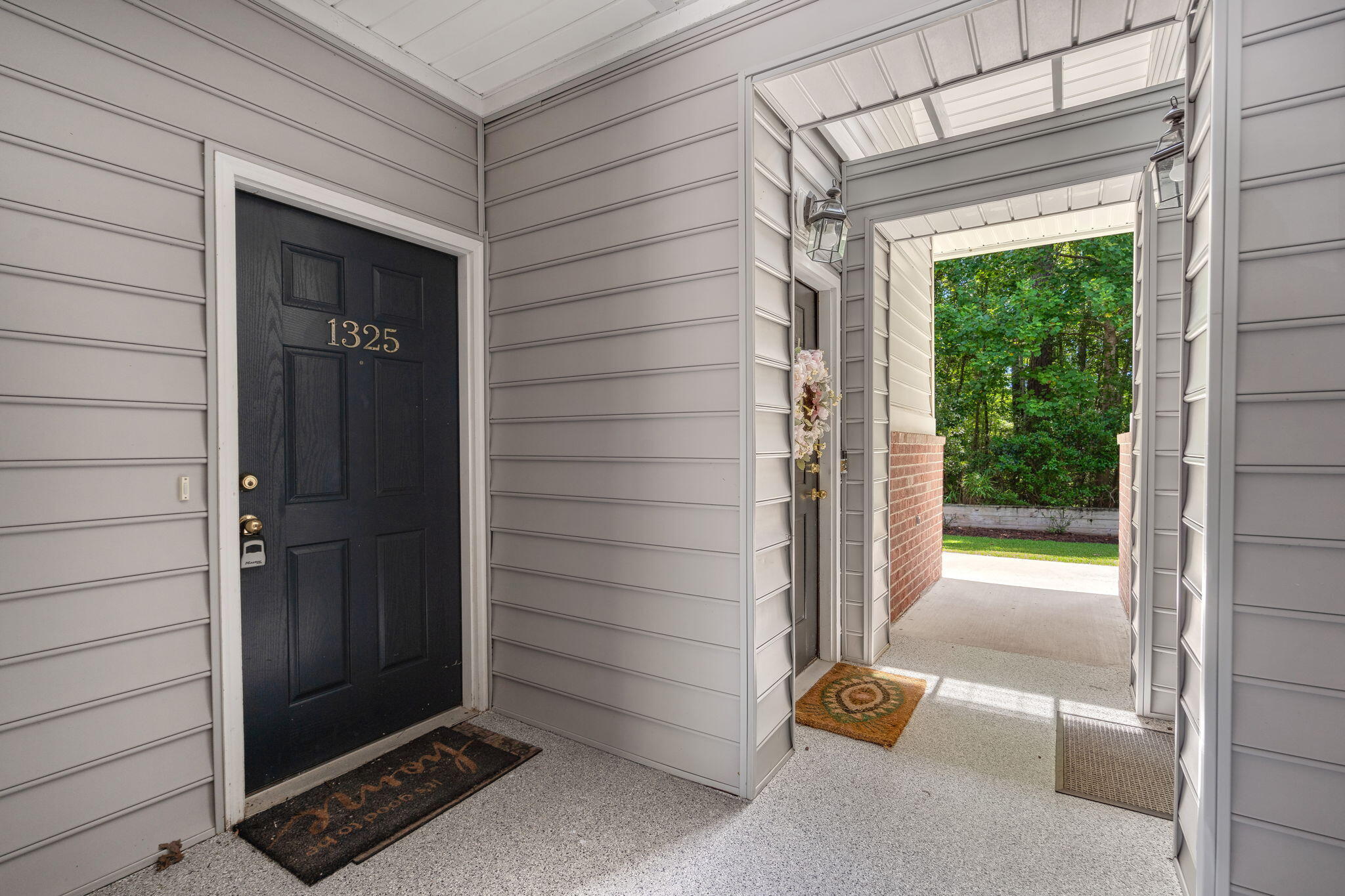 1325 Kingsford Lane