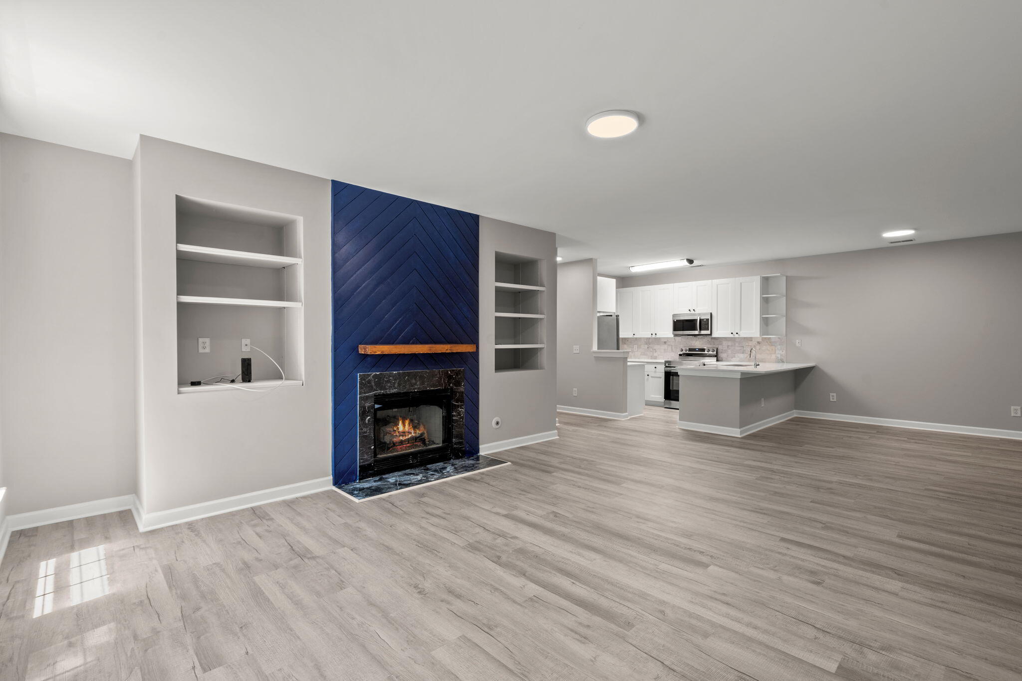 1325 Kingsford Lane