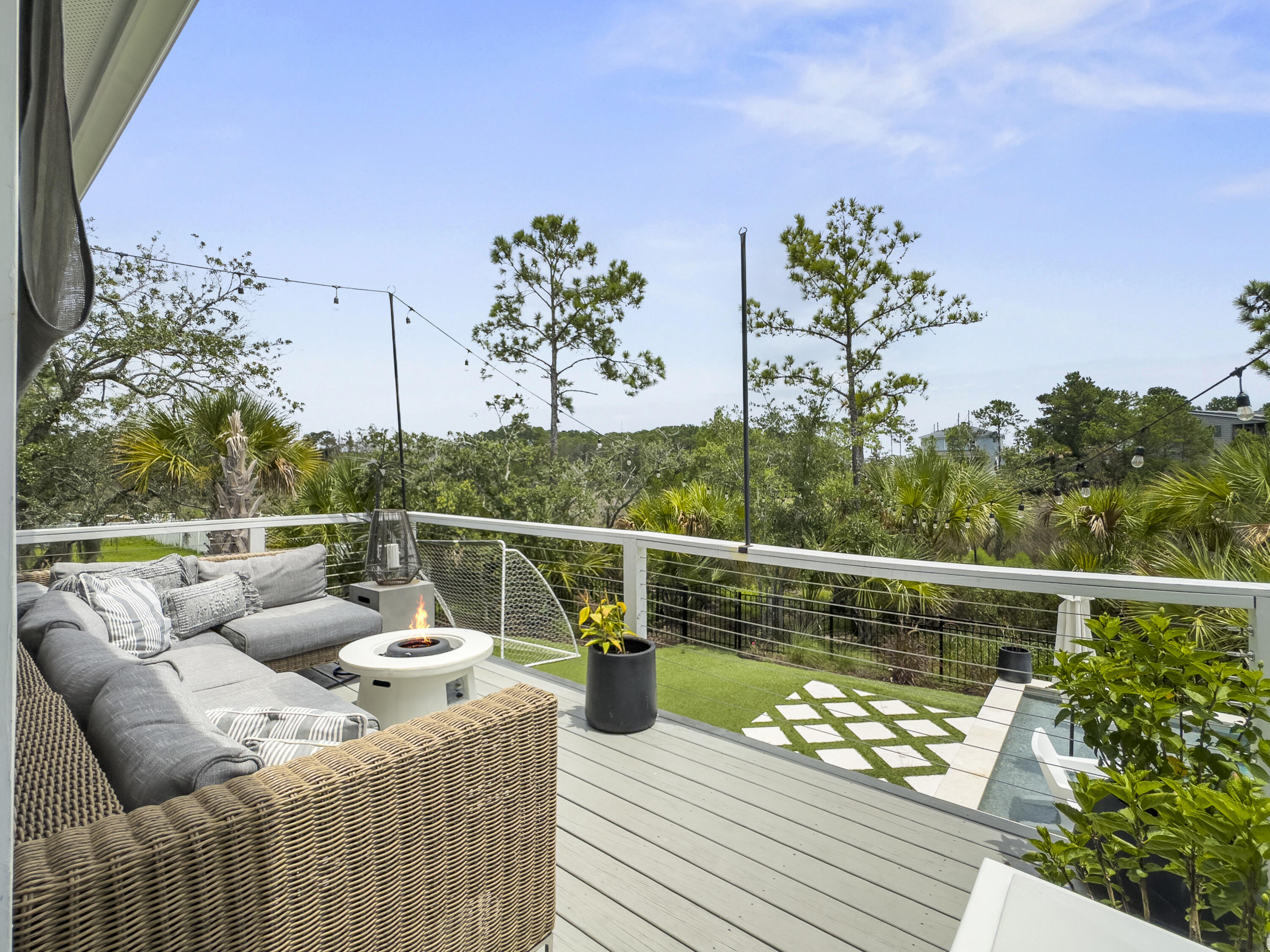2125 Sandy Point Lane