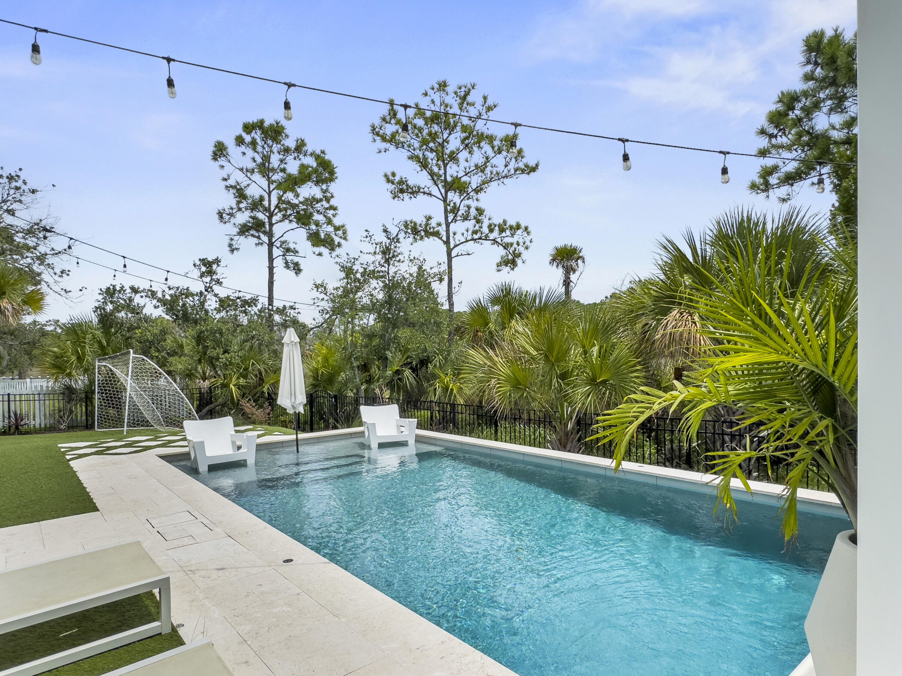 2125 Sandy Point Lane