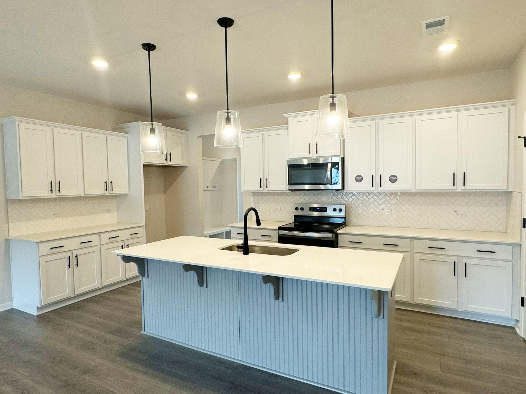 276 Surfbird Road # 411