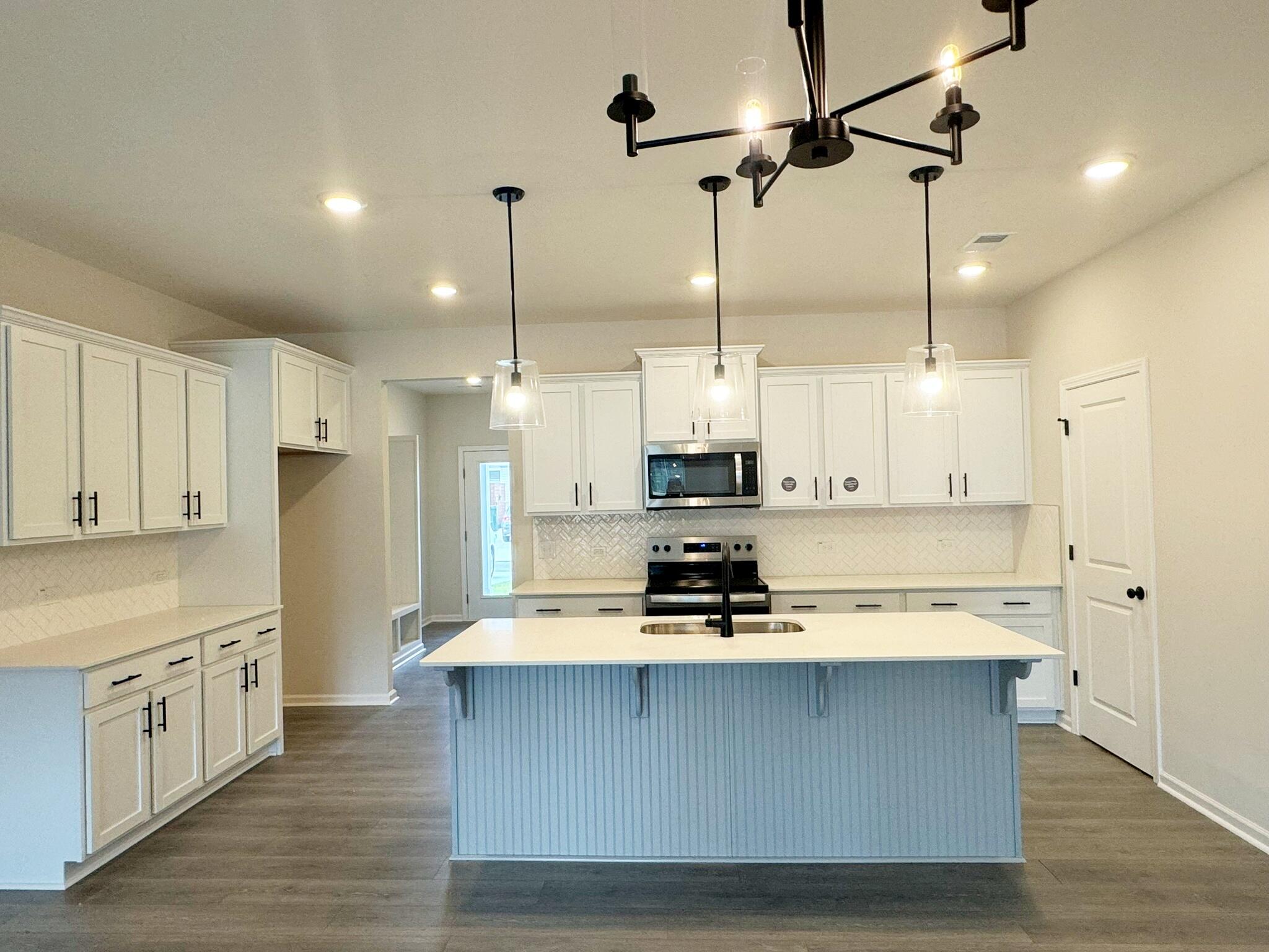 276 Surfbird Road # 411