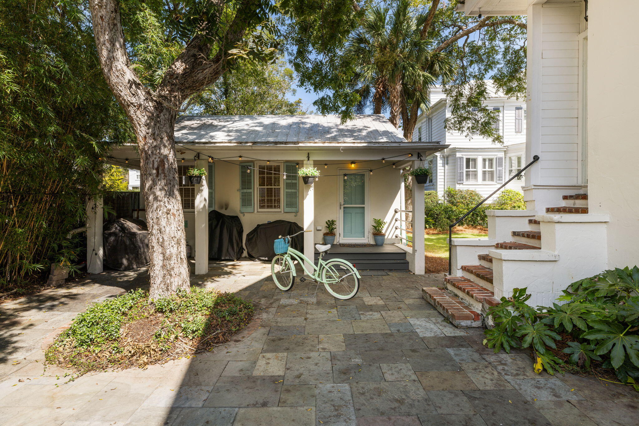 16 Halsey Street