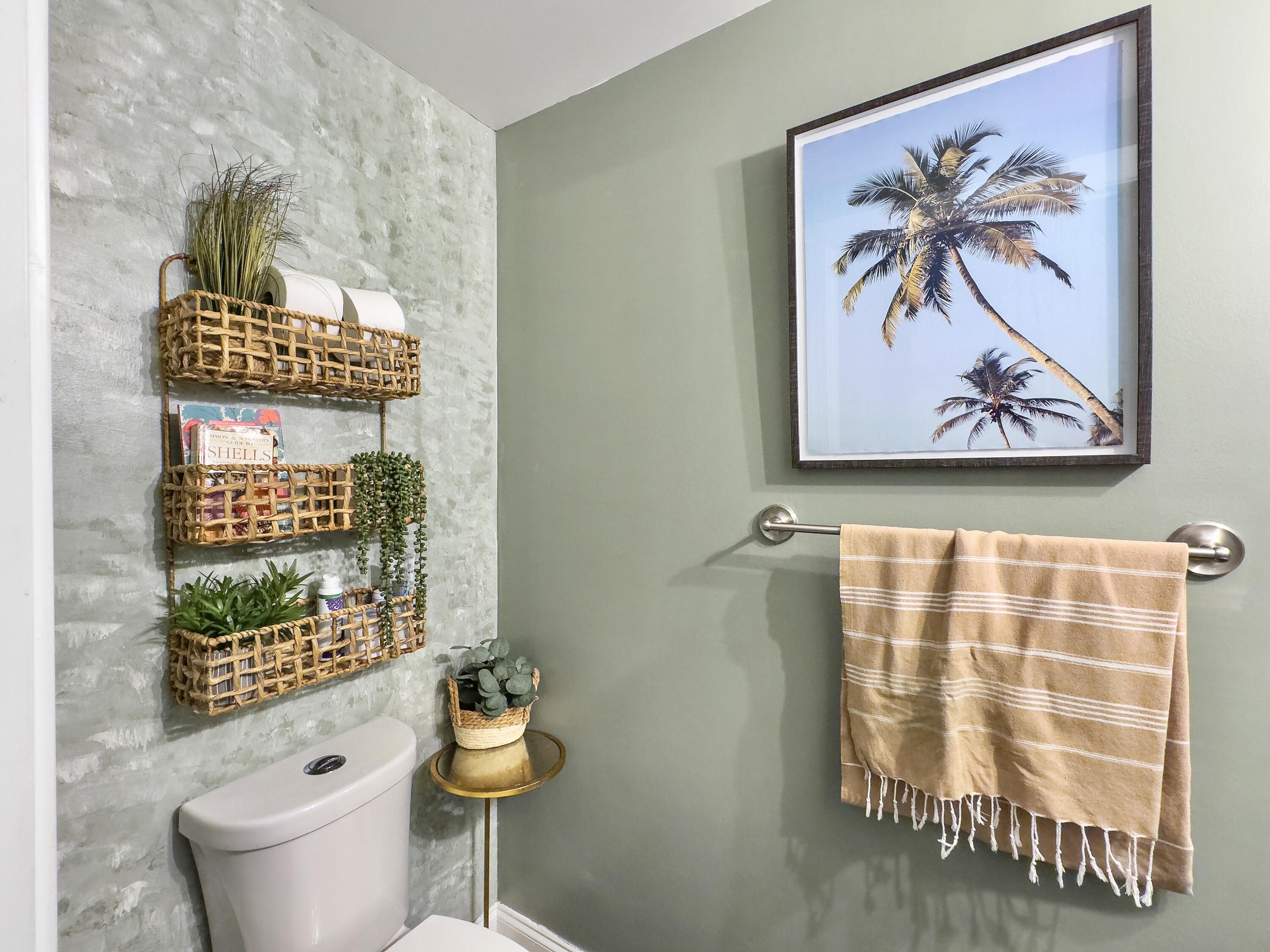 5520 Colonial Chatsworth Circle