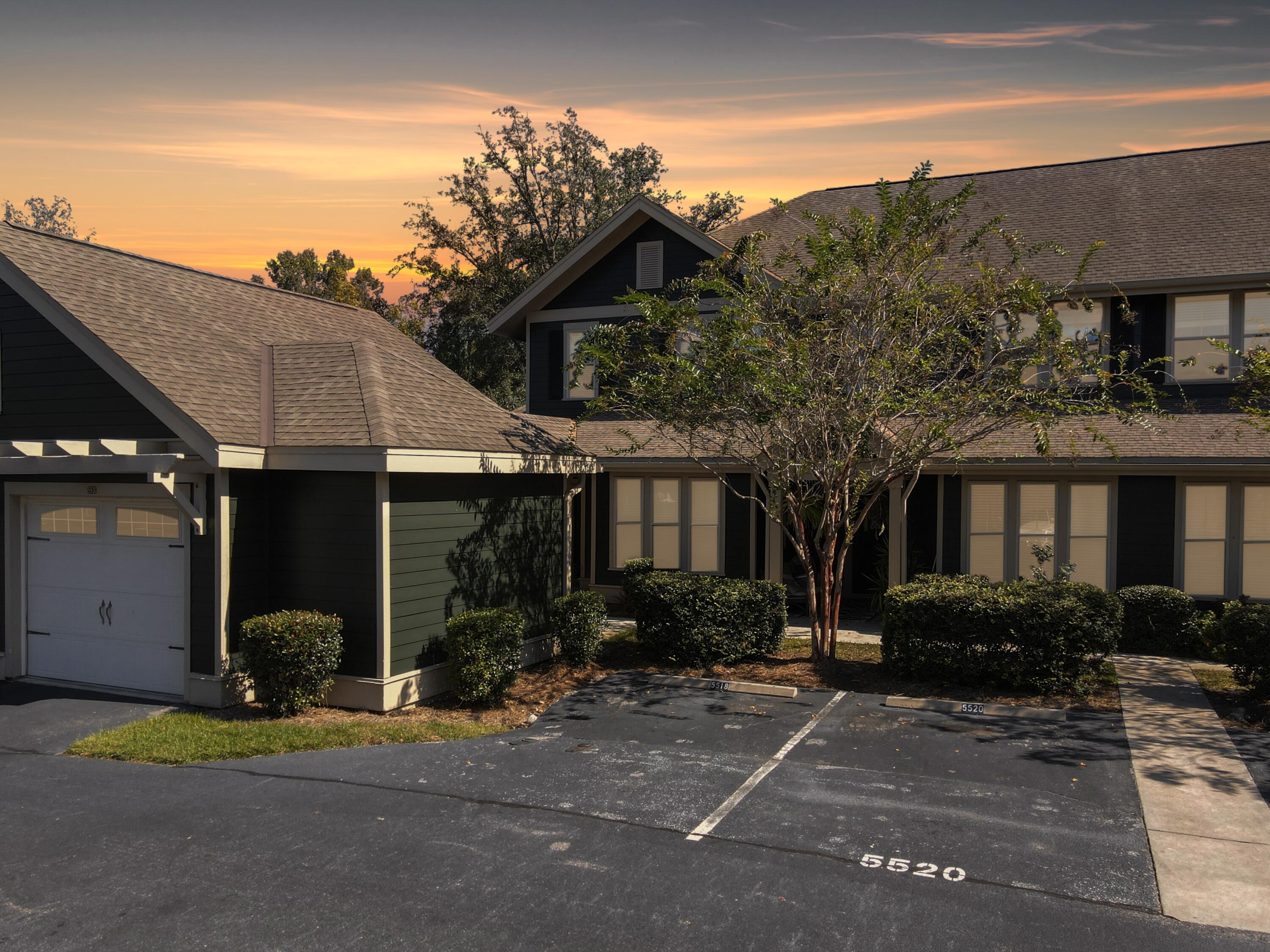 5520 Colonial Chatsworth Circle