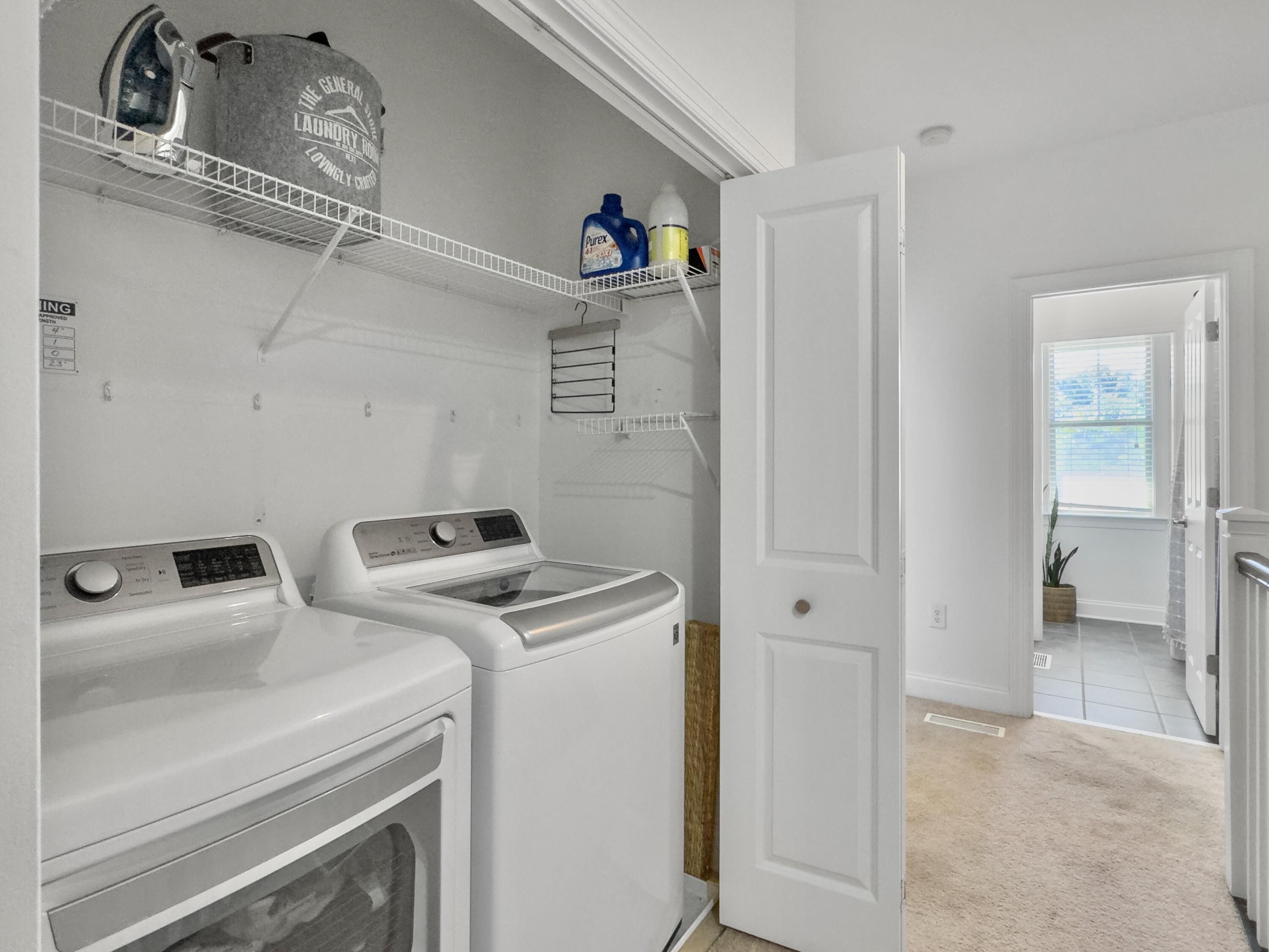 5520 Colonial Chatsworth Circle
