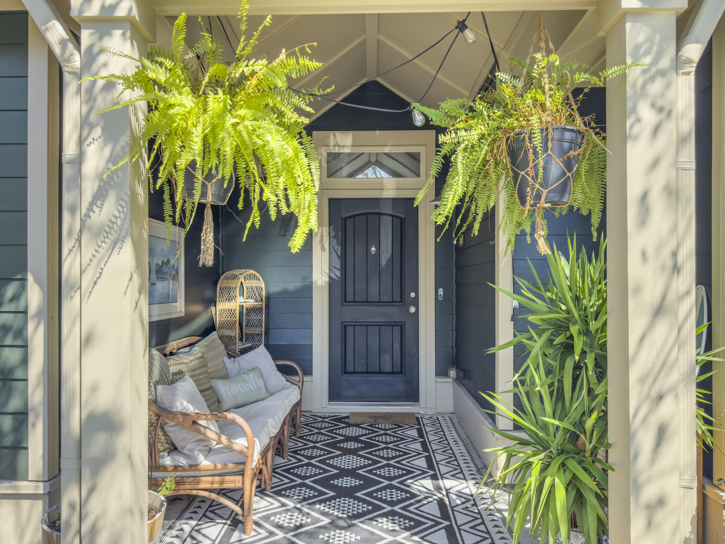 5520 Colonial Chatsworth Circle