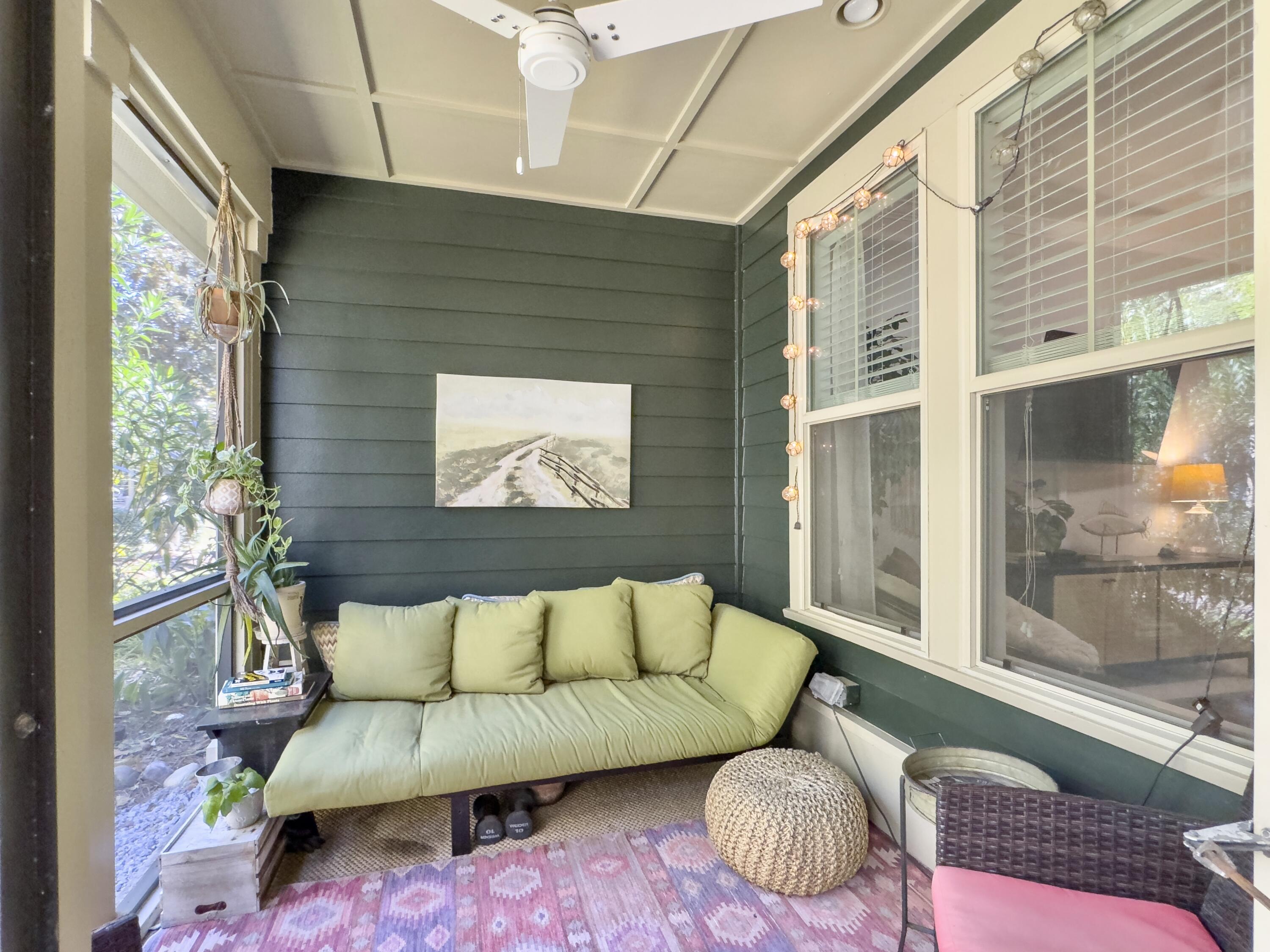 5520 Colonial Chatsworth Circle