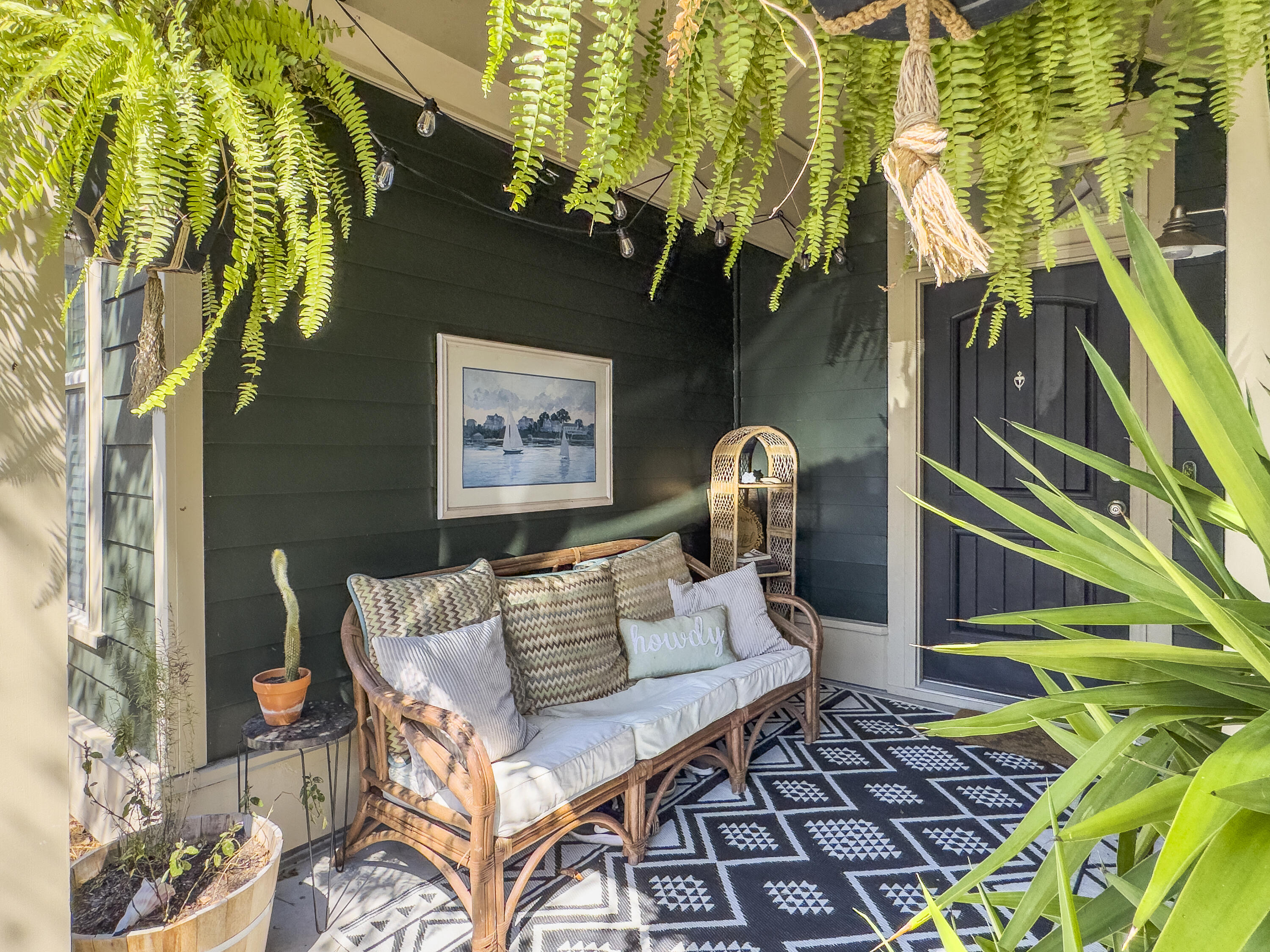 5520 Colonial Chatsworth Circle