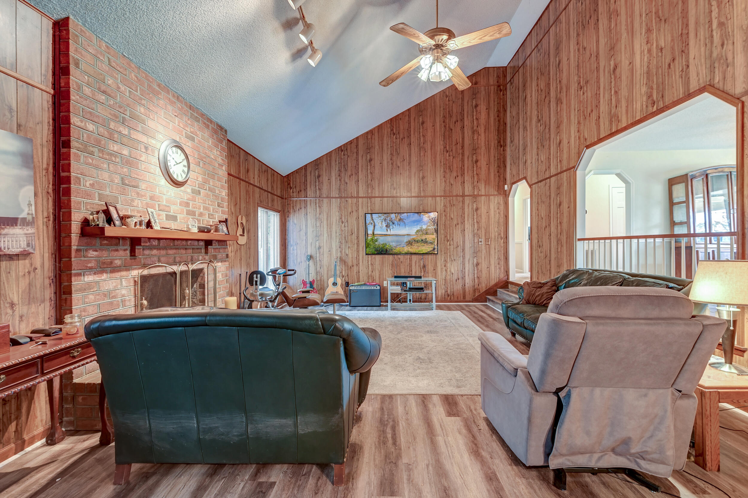185 Old Fort Drive