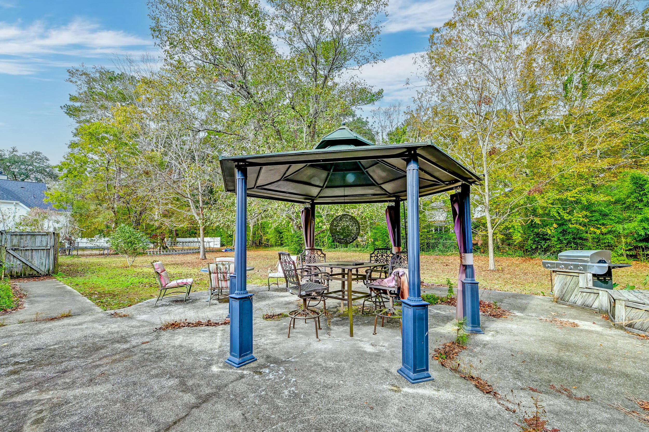 185 Old Fort Drive