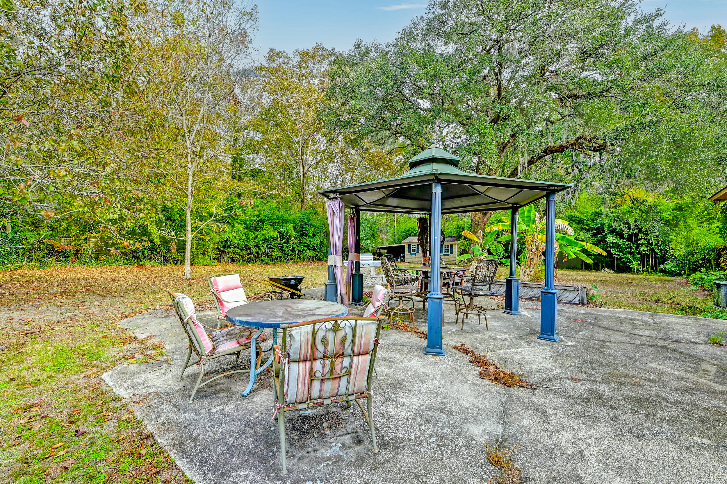 185 Old Fort Drive