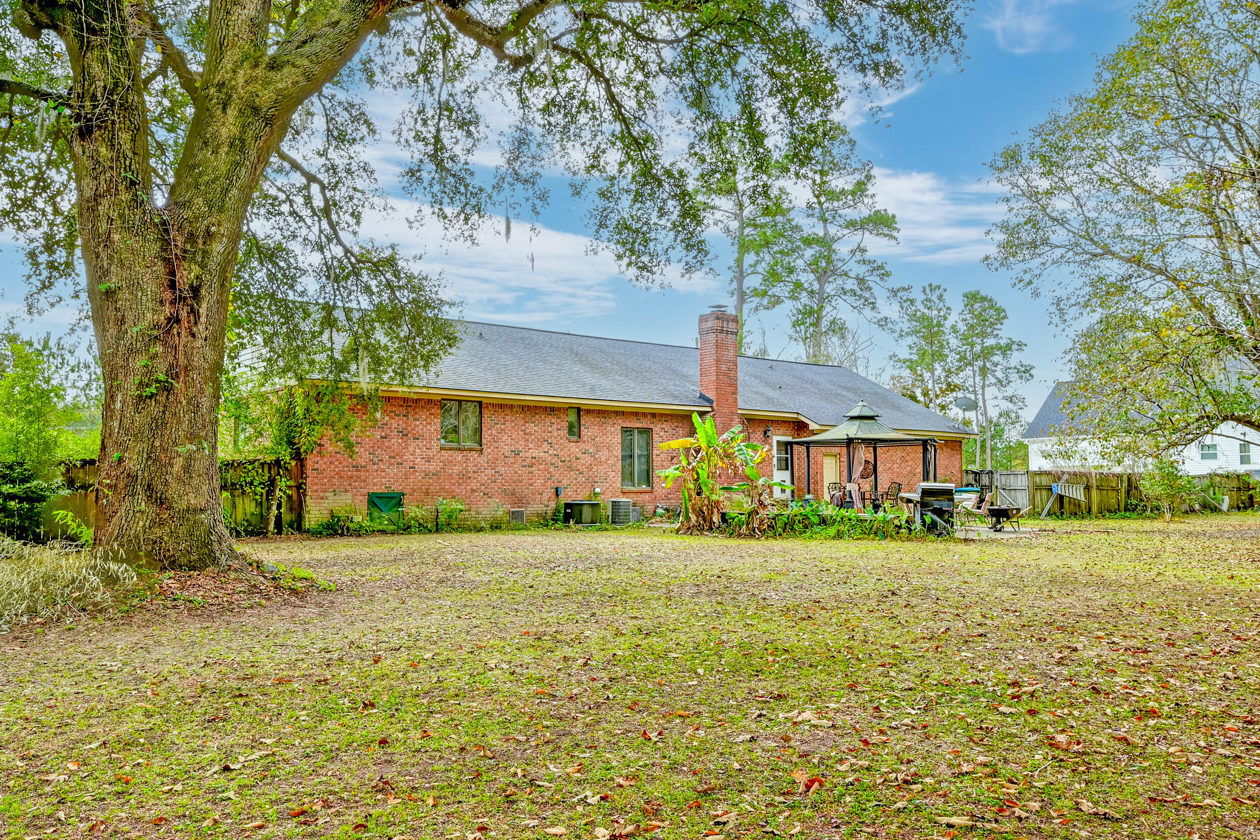 185 Old Fort Drive