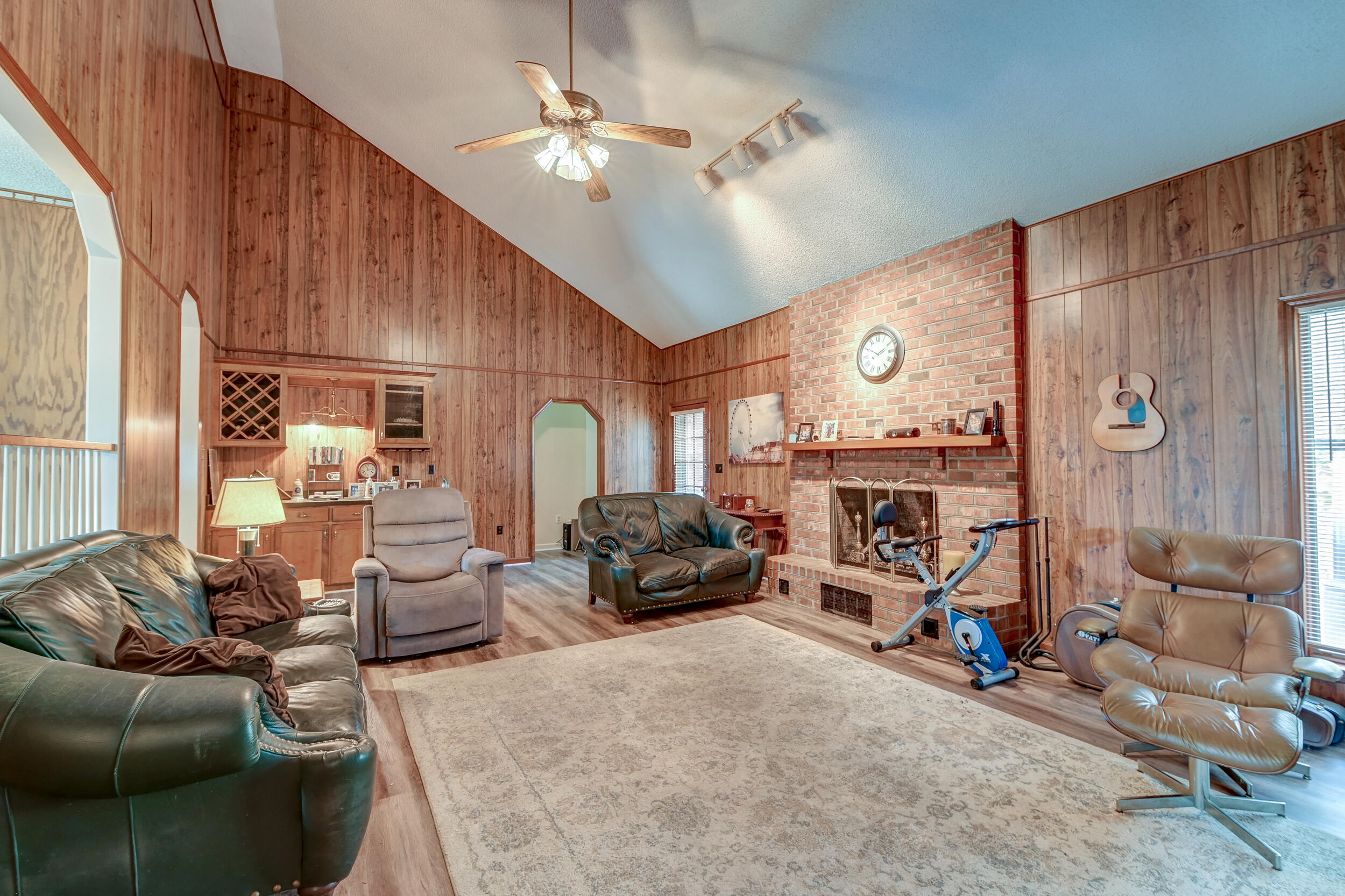 185 Old Fort Drive