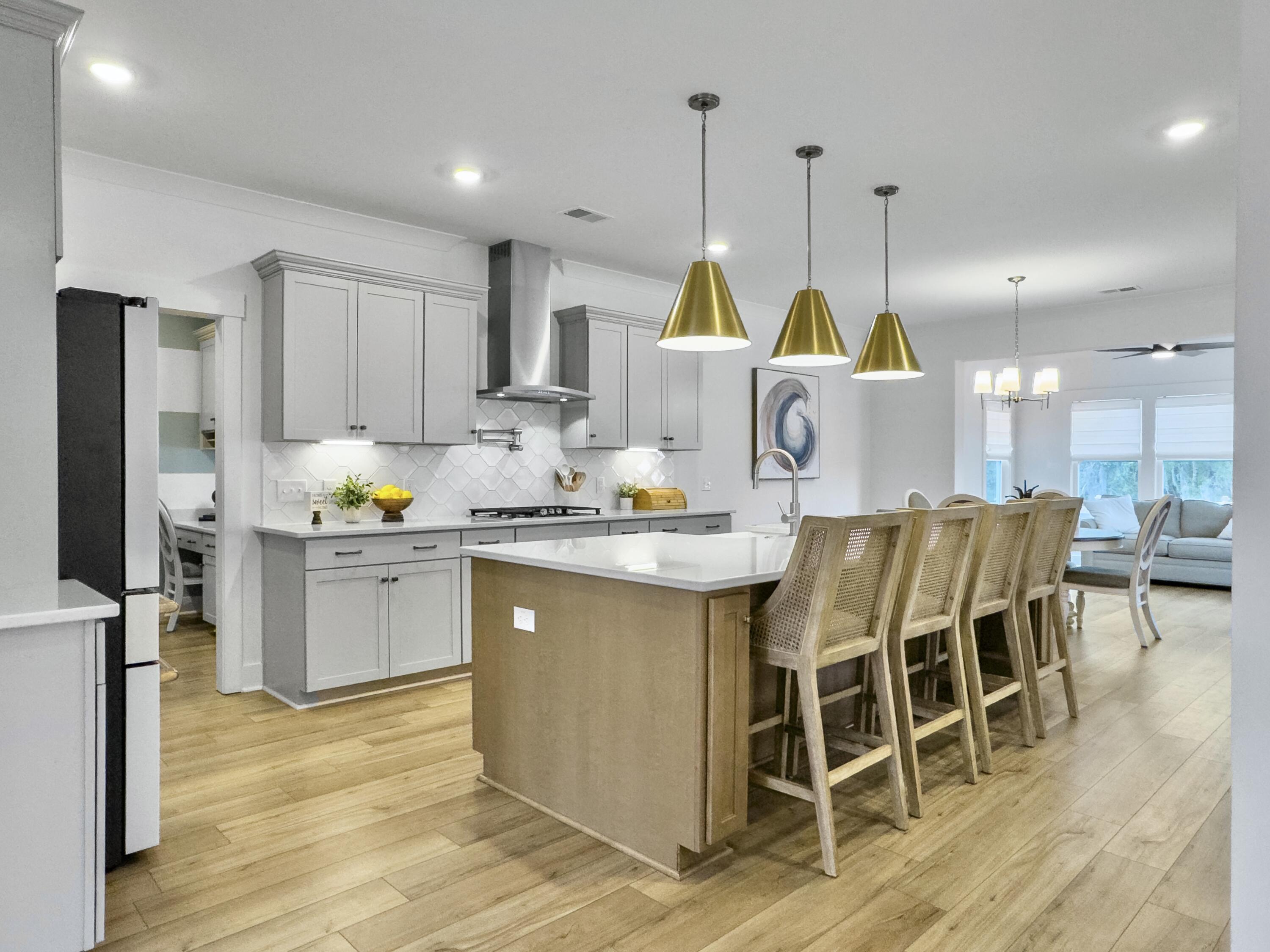 1115 Saltwater Circle
