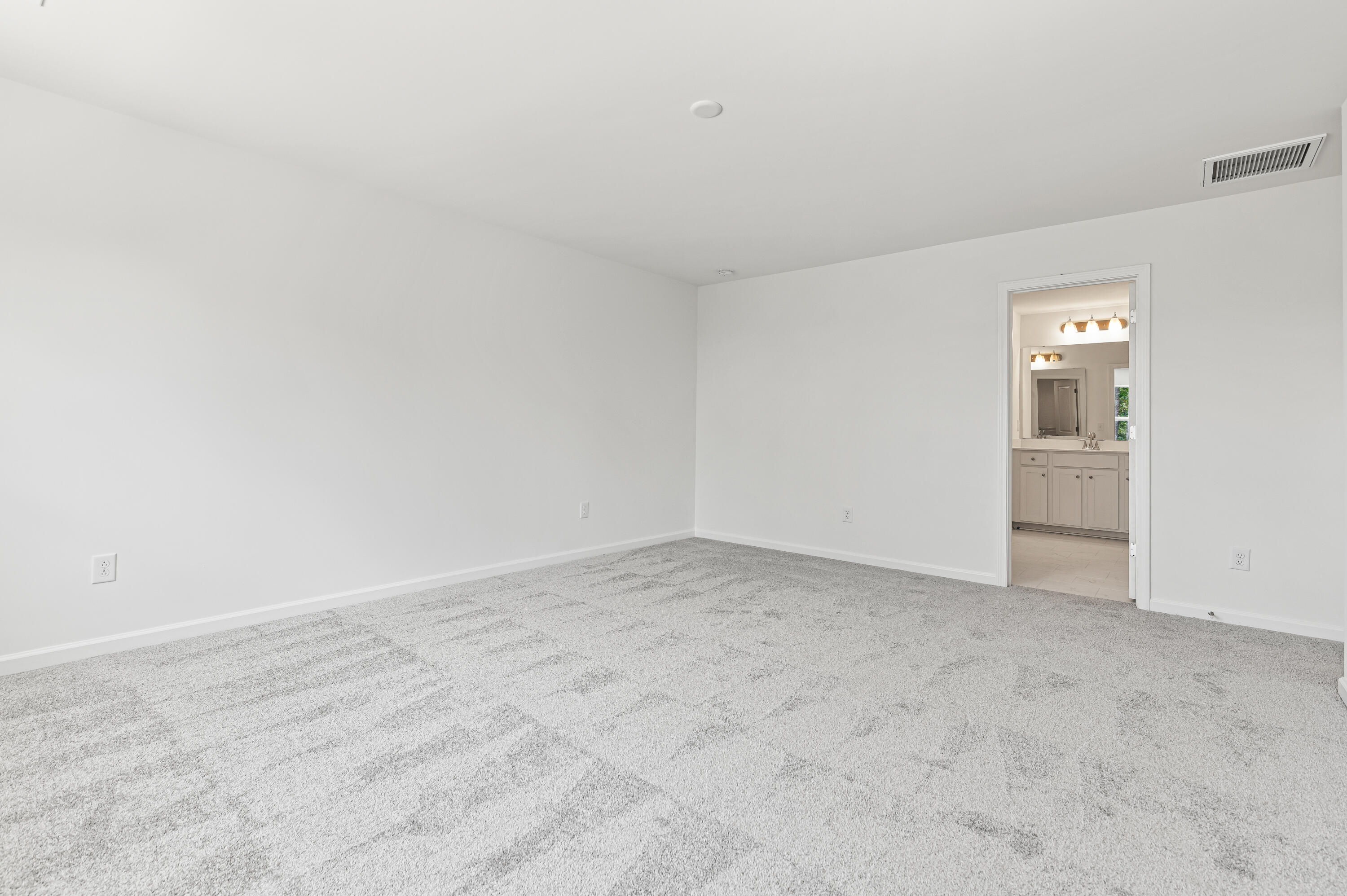 573 Trotters Lane # 220