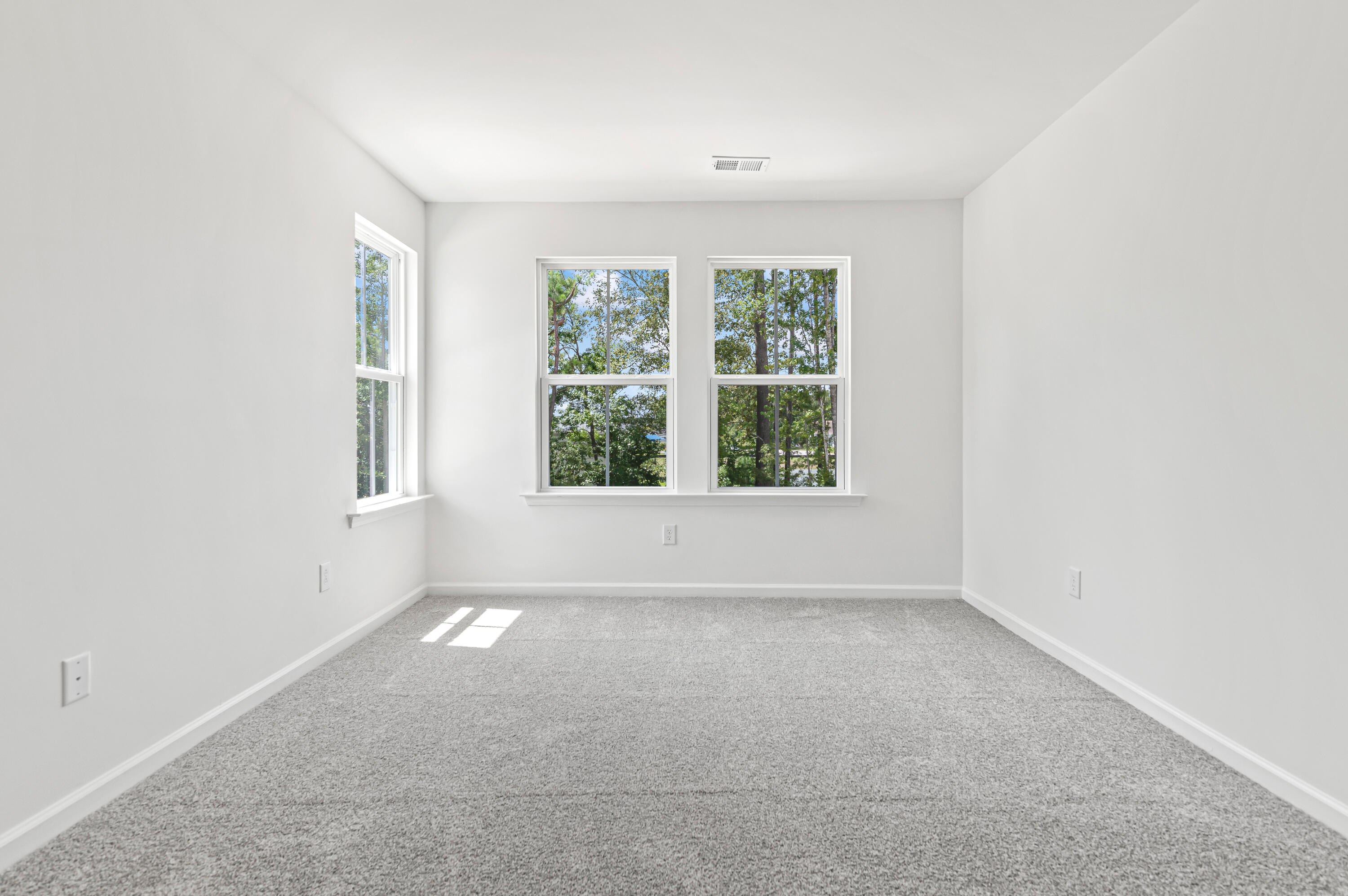 573 Trotters Lane # 220