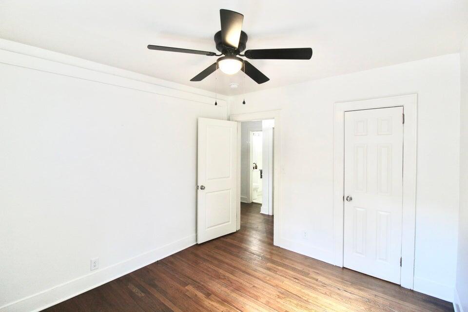 2755 W Surrey Drive