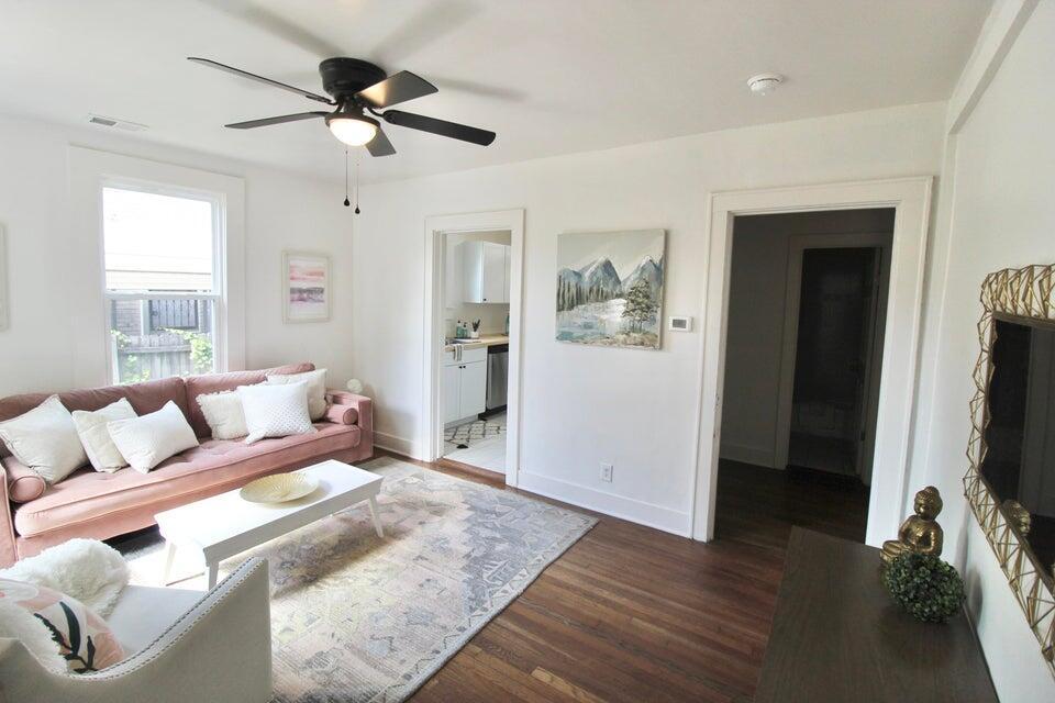 2755 W Surrey Drive