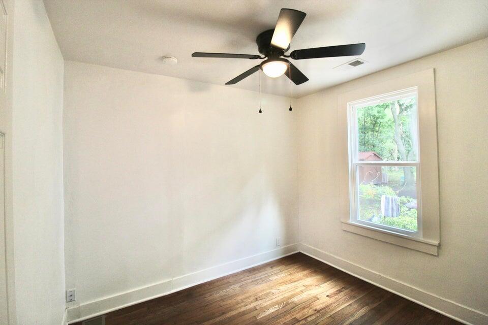 2755 W Surrey Drive
