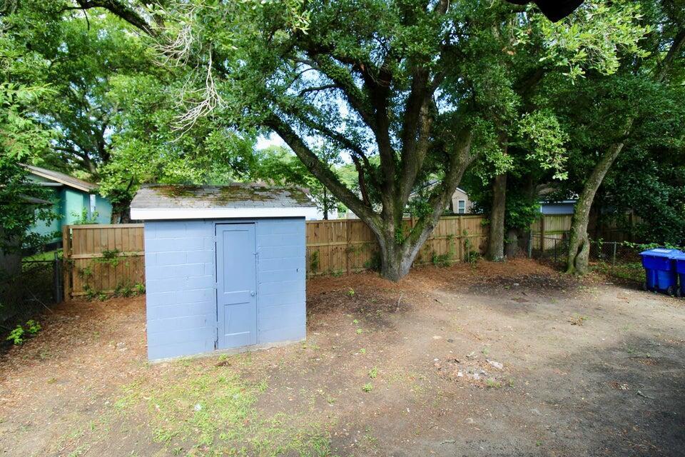 2755 W Surrey Drive