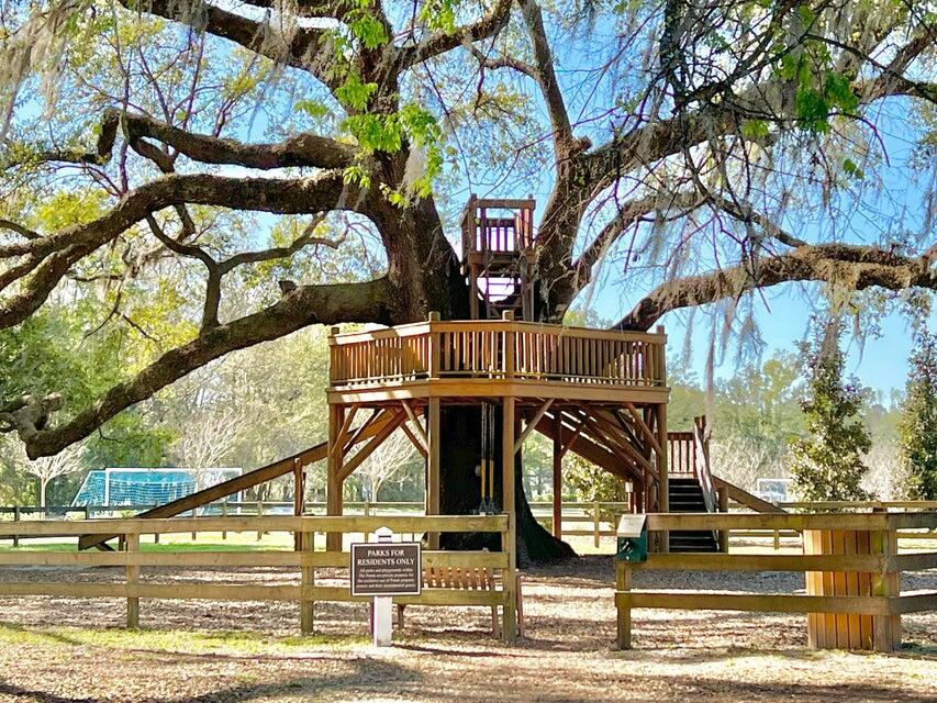 1048 Old Field Drive