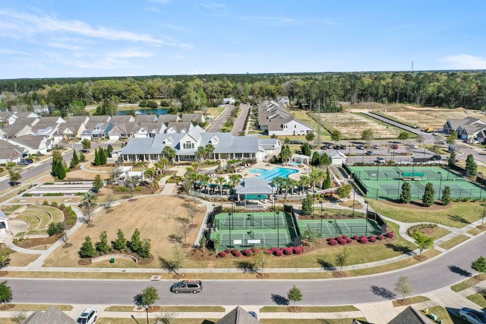 1048 Old Field Drive