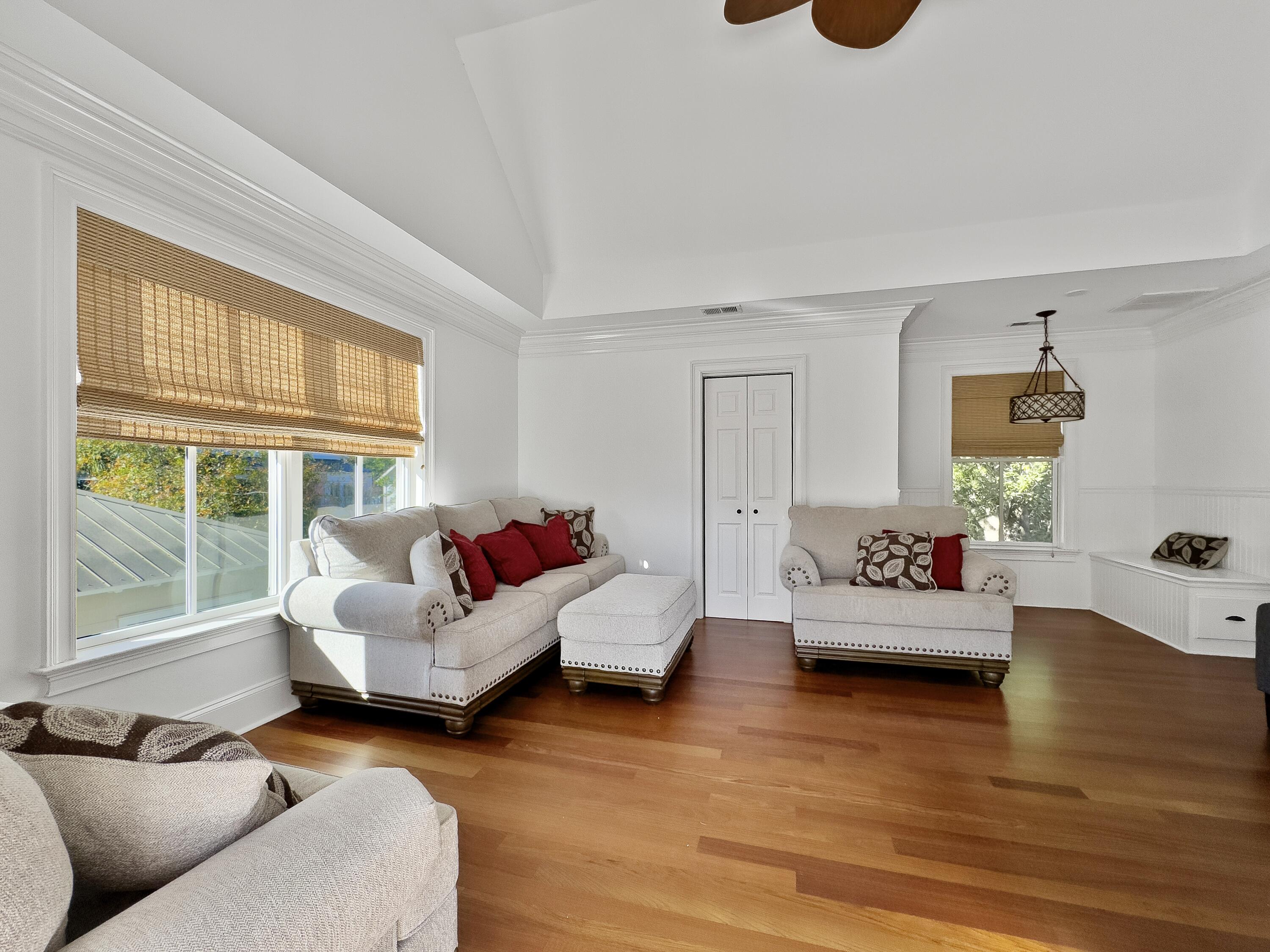 204 King George Street