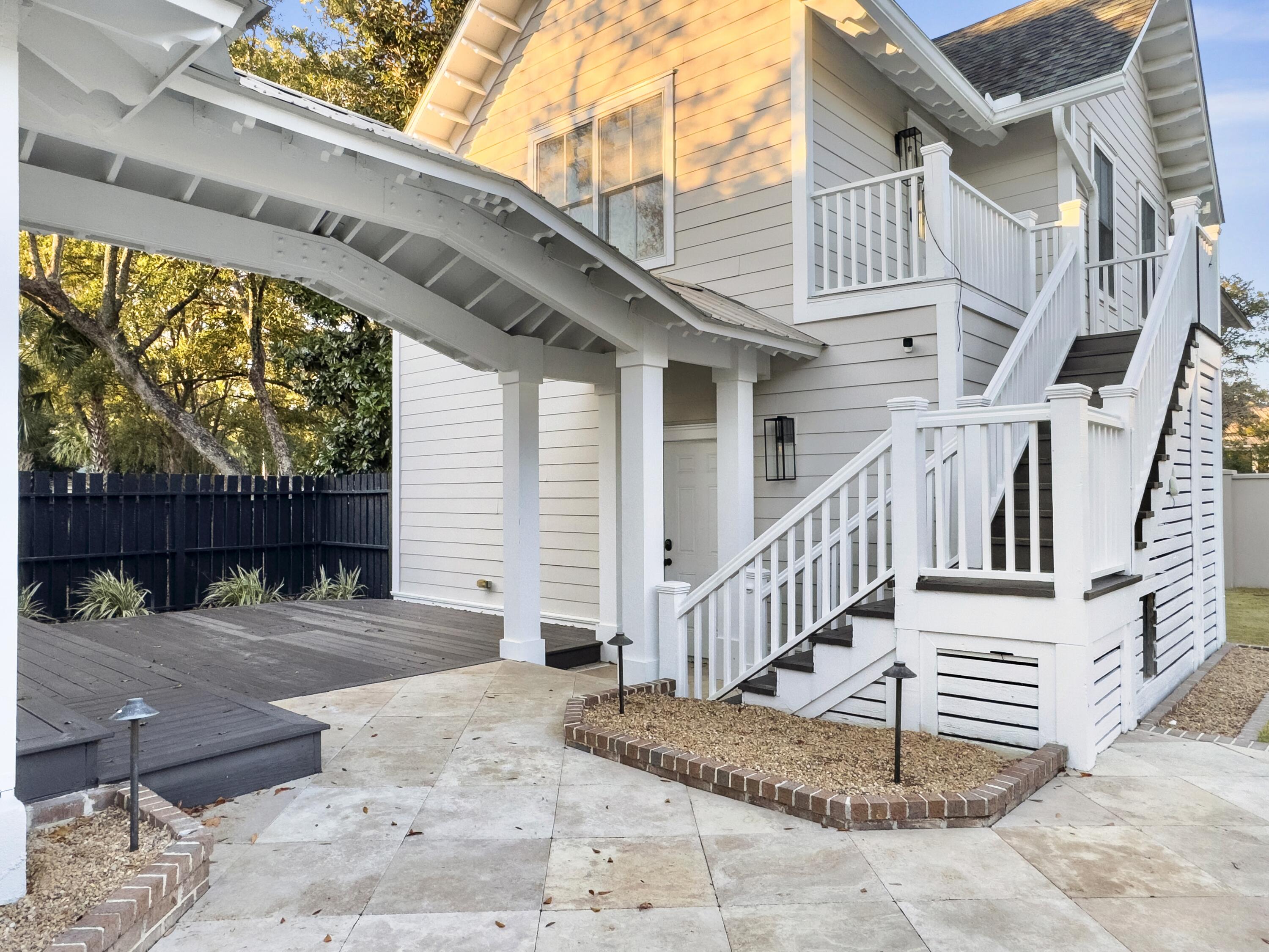 204 King George Street