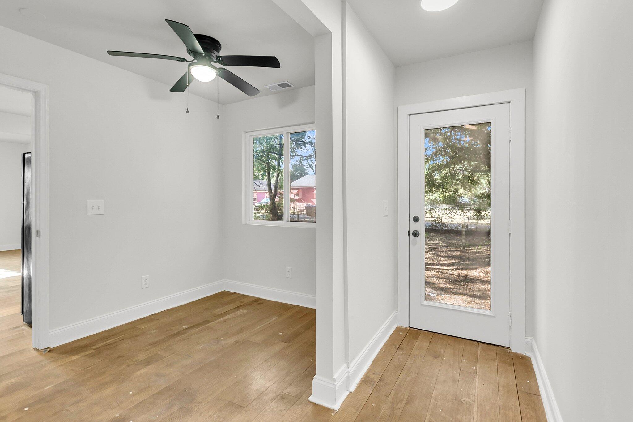 2720 W Surrey Drive
