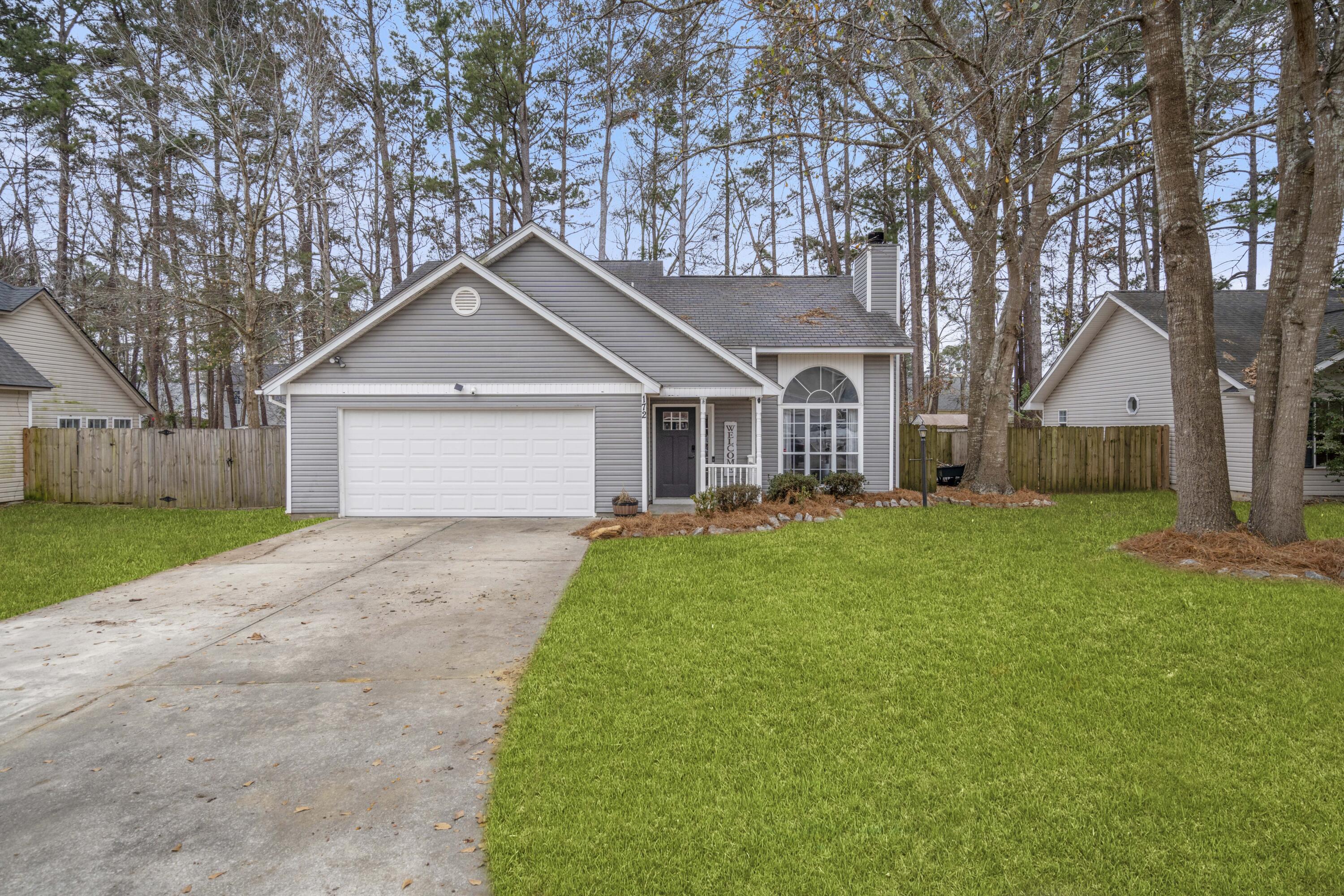 172 Paddock Way