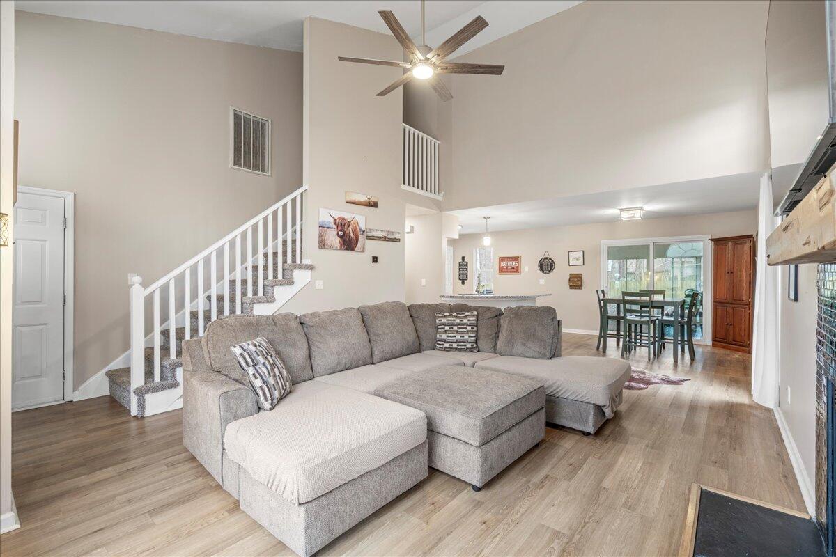 172 Paddock Way
