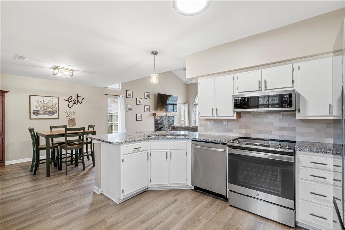 172 Paddock Way