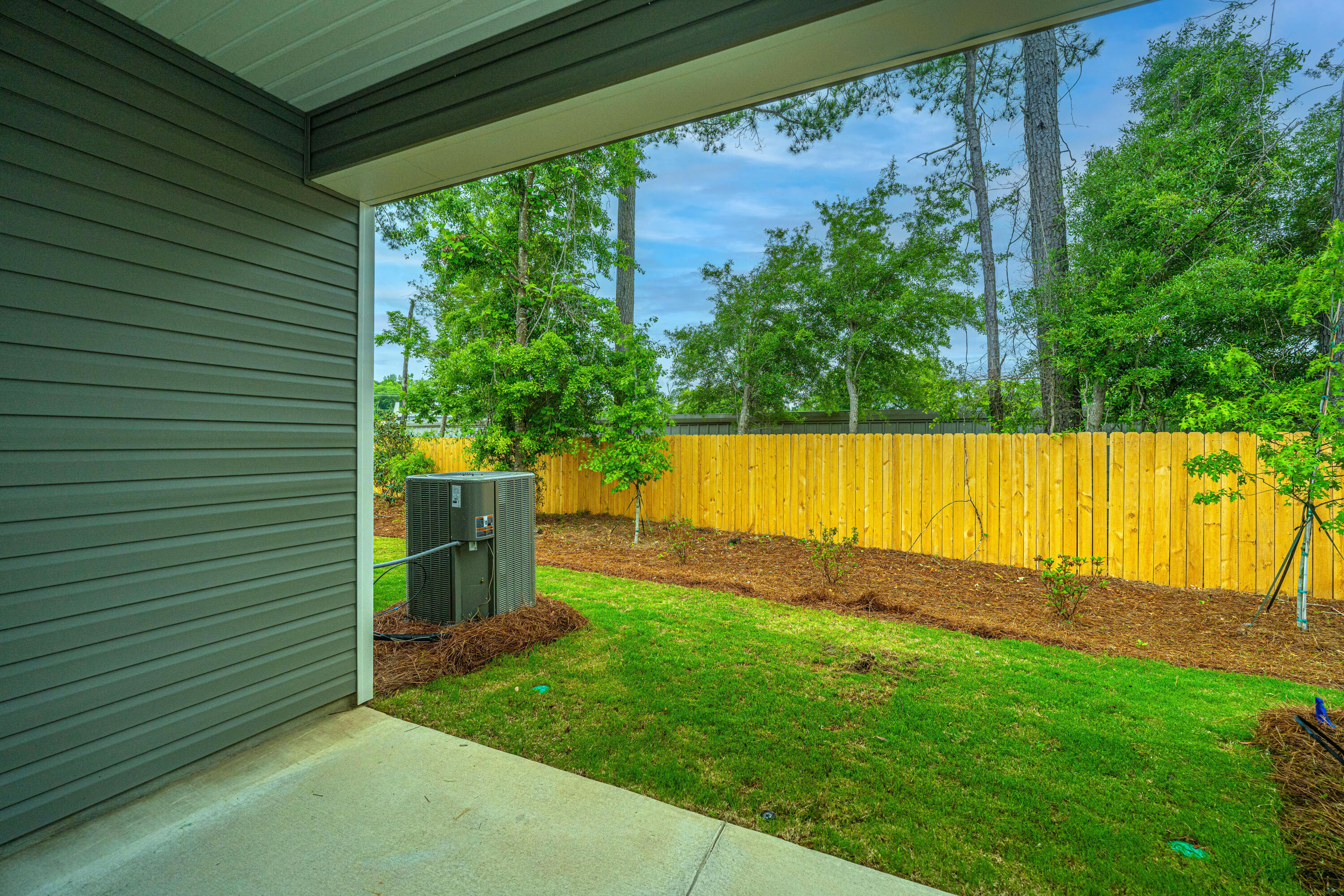 1501 Twin Rivers Drive # 37