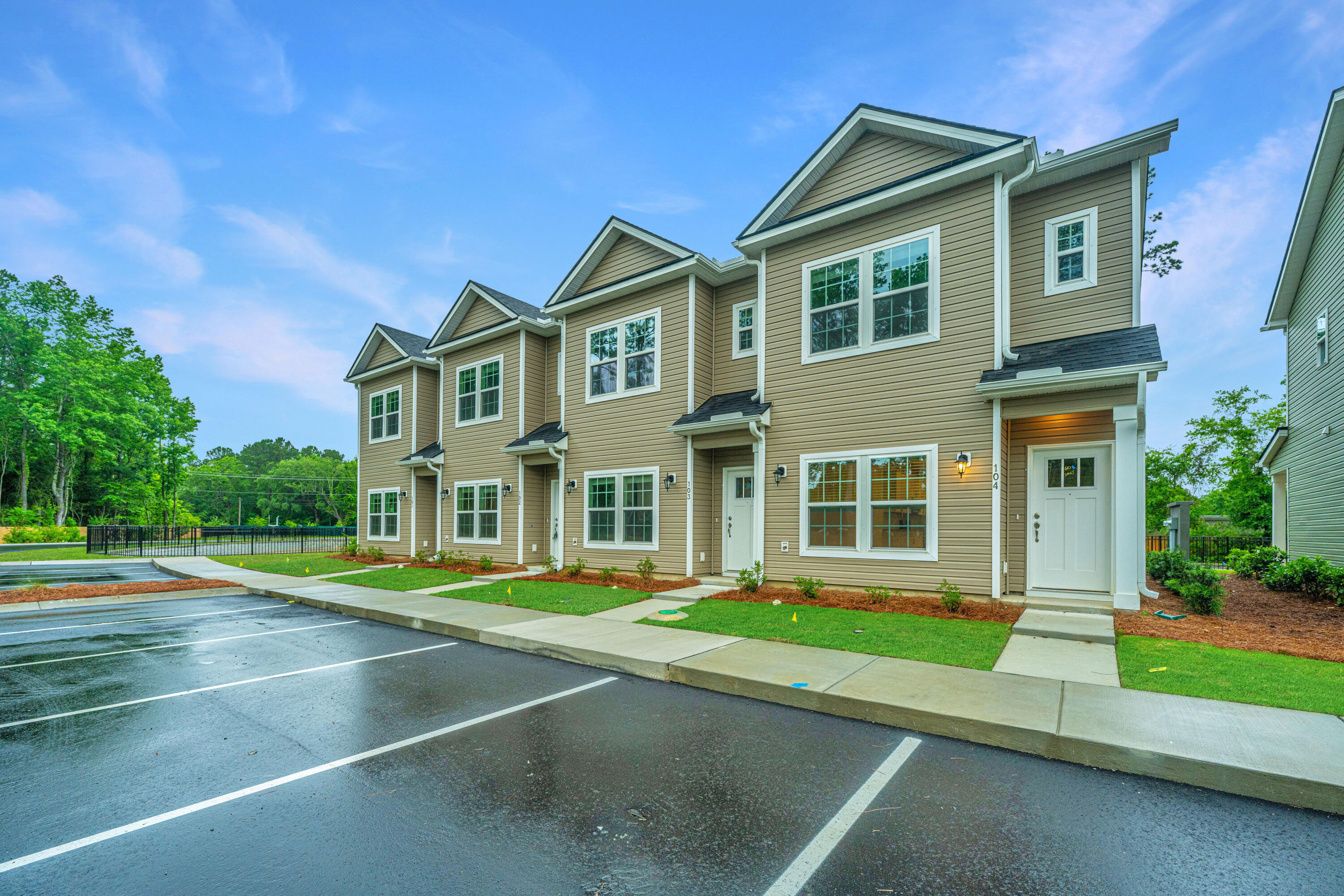 1501 Twin Rivers Drive # 37
