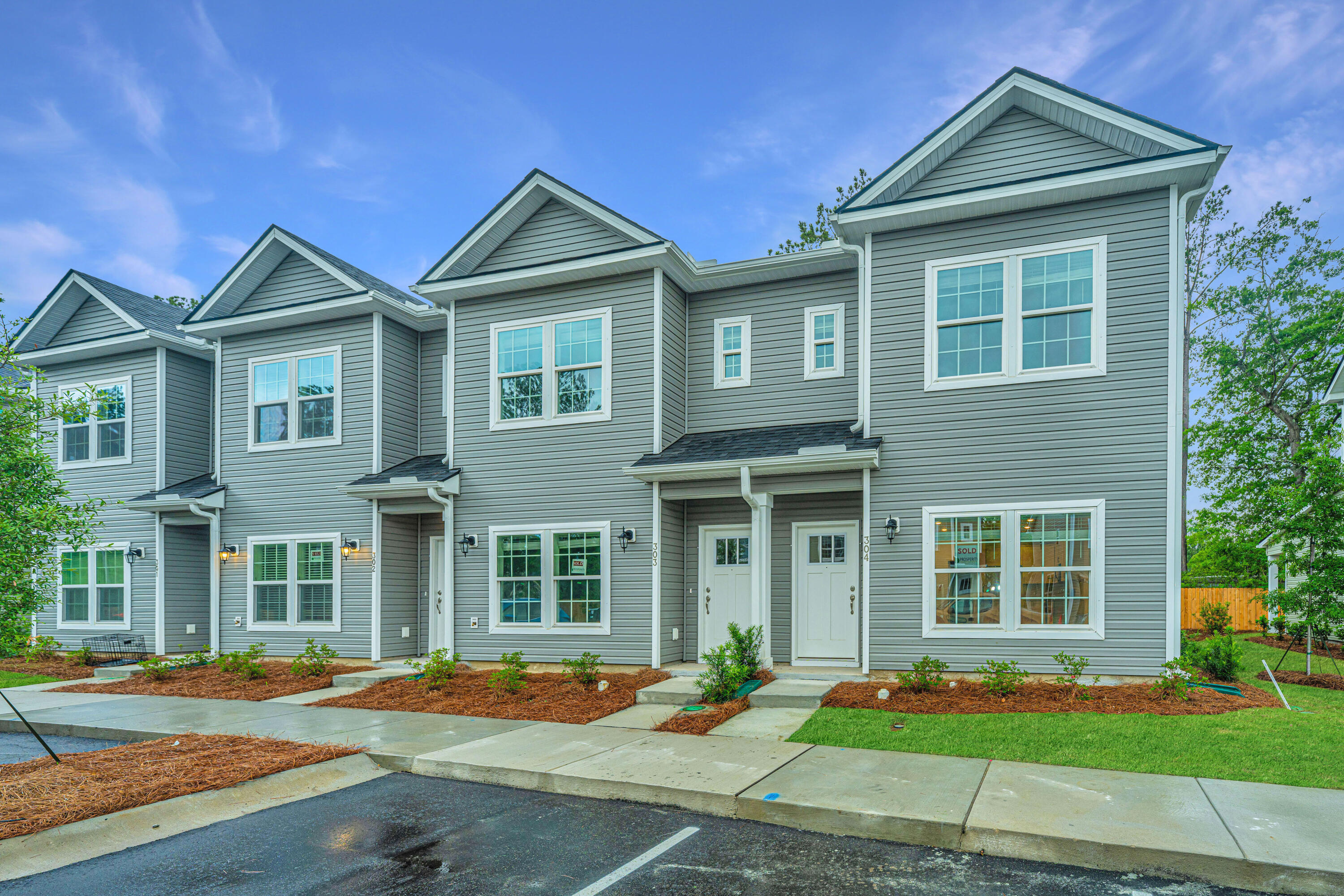 1501 Twin Rivers Drive # 37