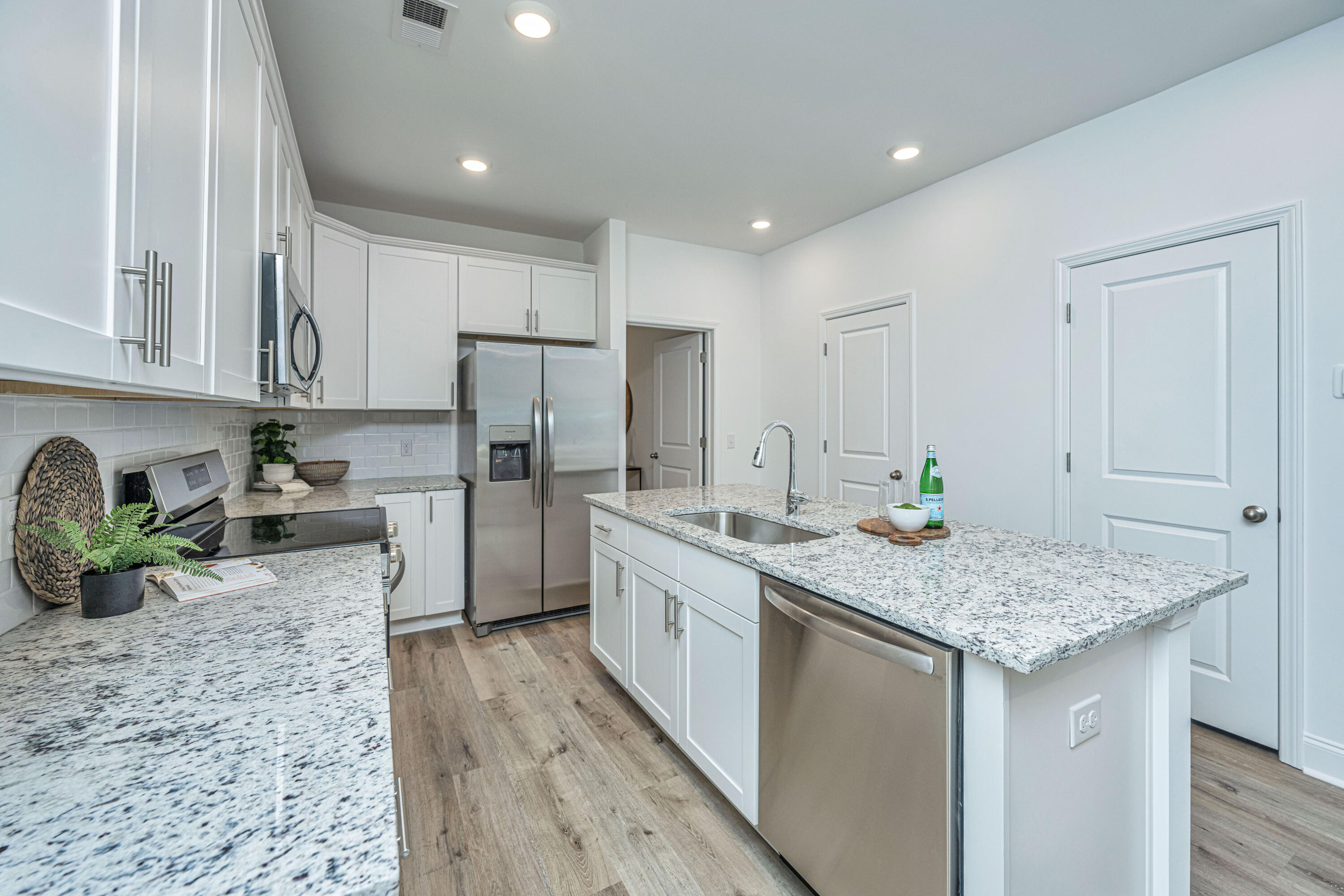 1501 Twin Rivers Drive # 37