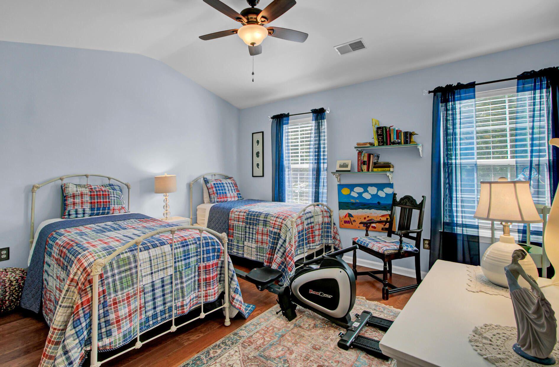 1122 Island Club Drive