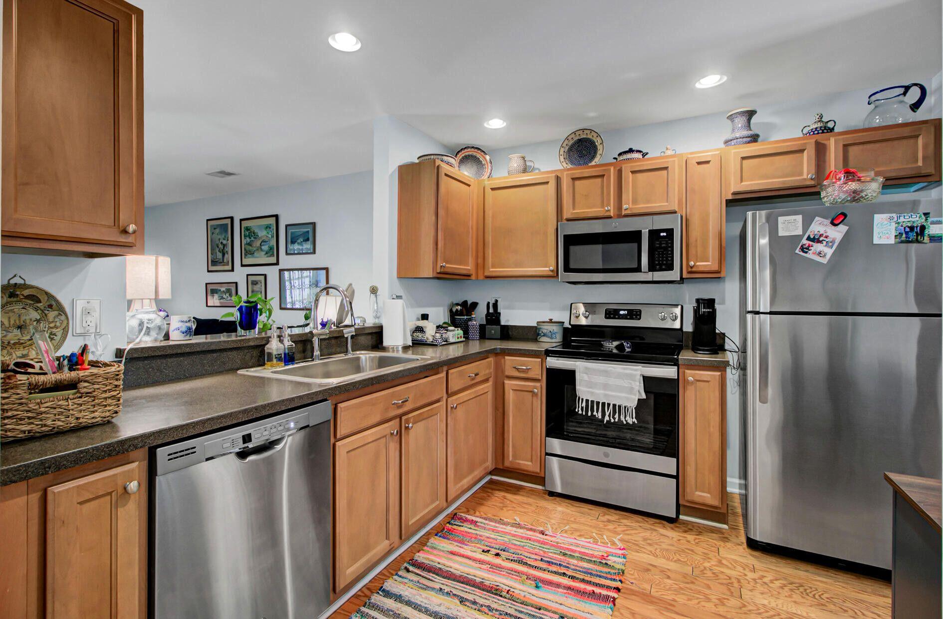 1122 Island Club Drive