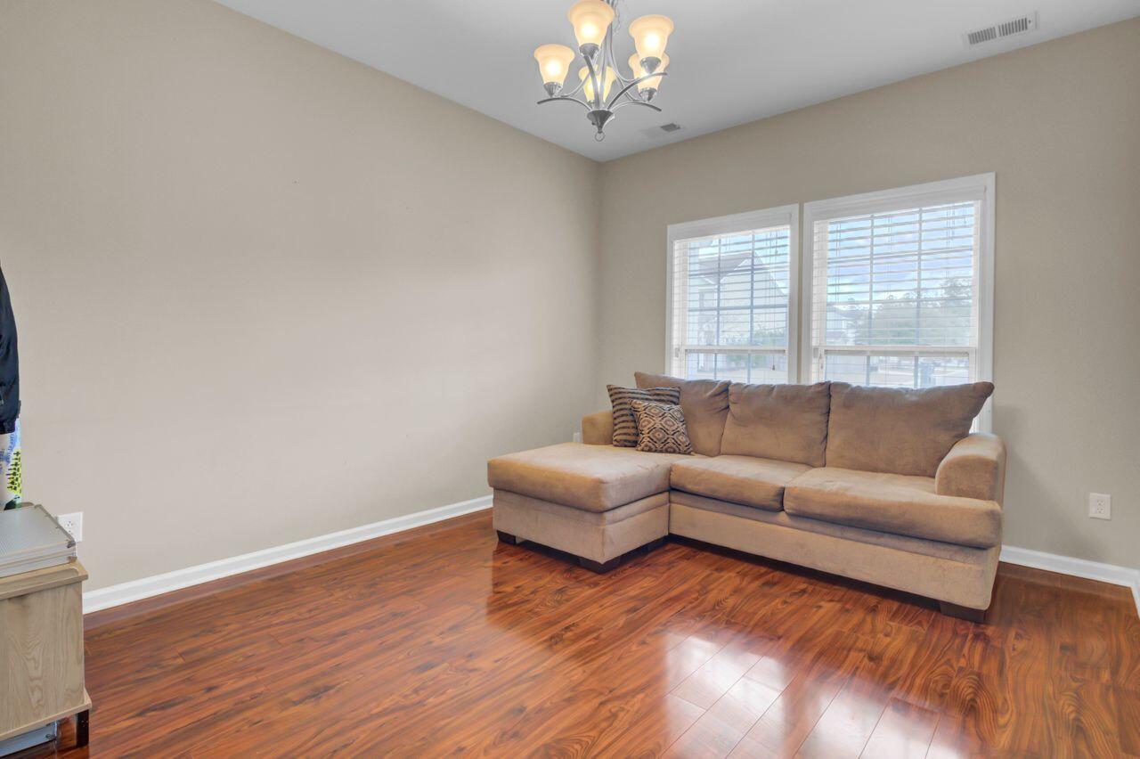 518 Mountain Laurel Circle