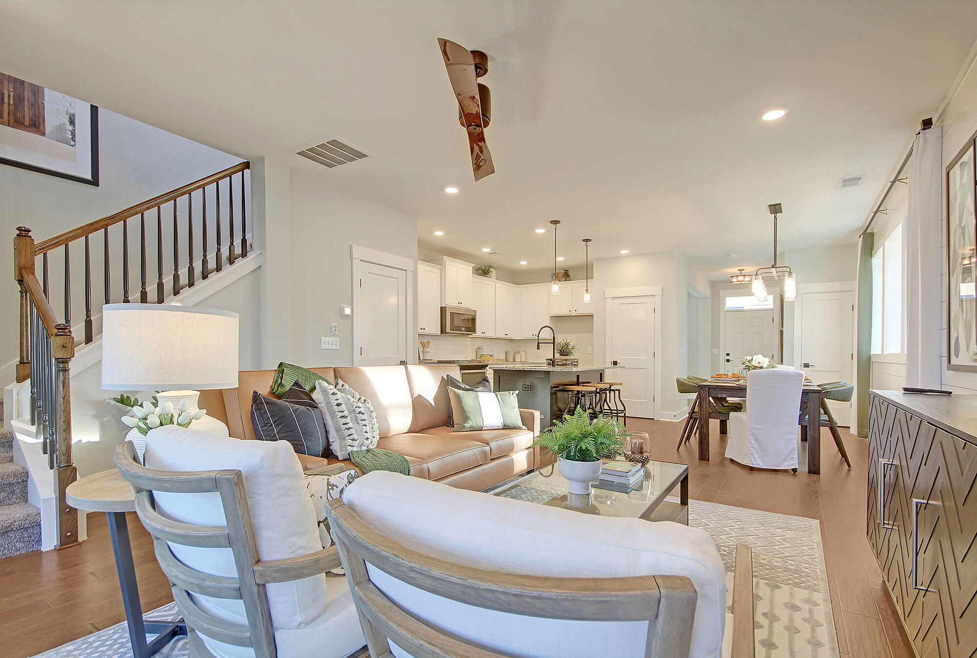 713 Rumbling Leaf Lane