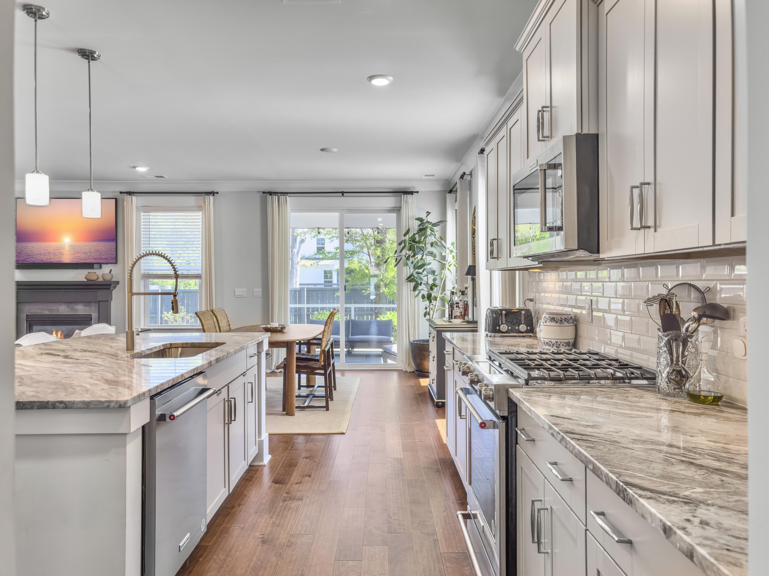 2823 Dearmin Drive