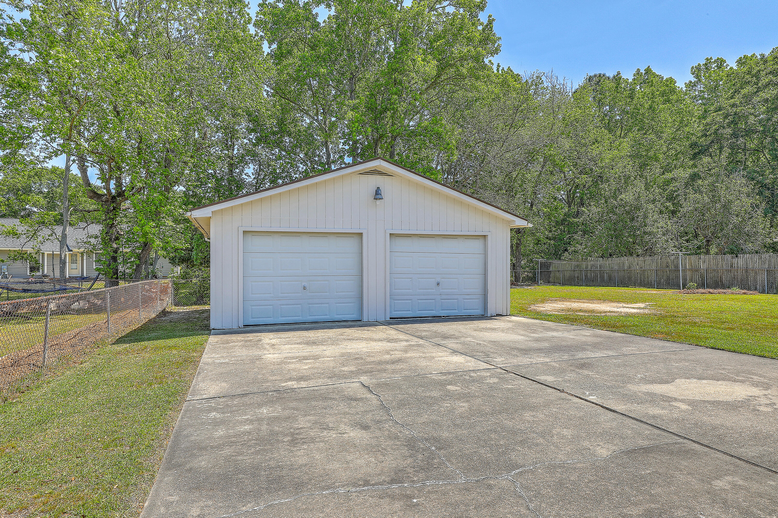 109 Winston Way